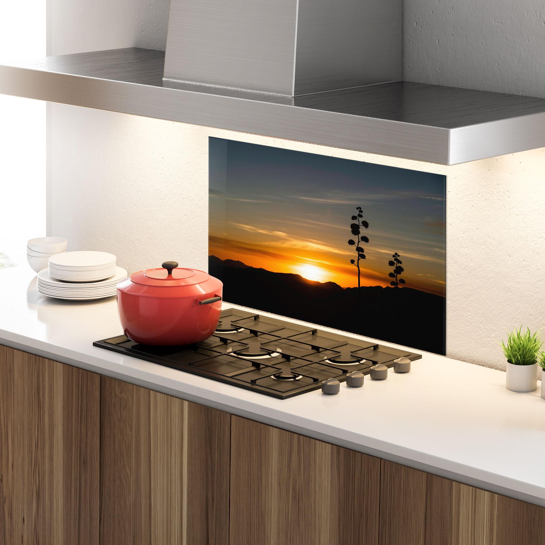 Küchenrückwand Glas Leaves Shilouette Sunset mockup 4