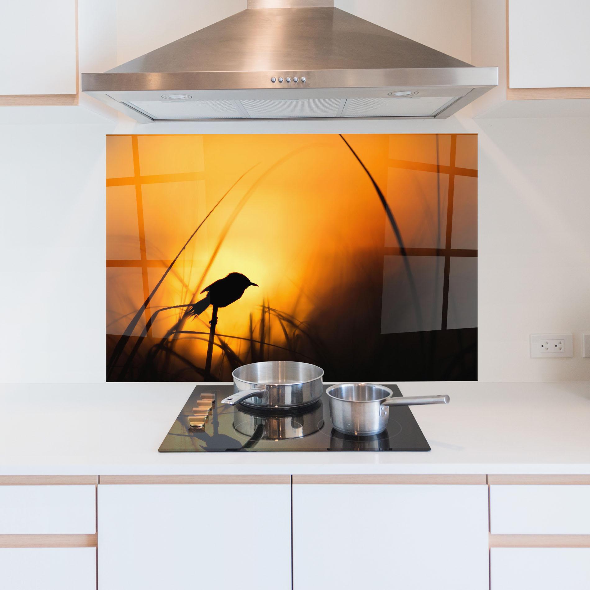 Küchenrückwand Glas Small Bird Sunset mockup 5