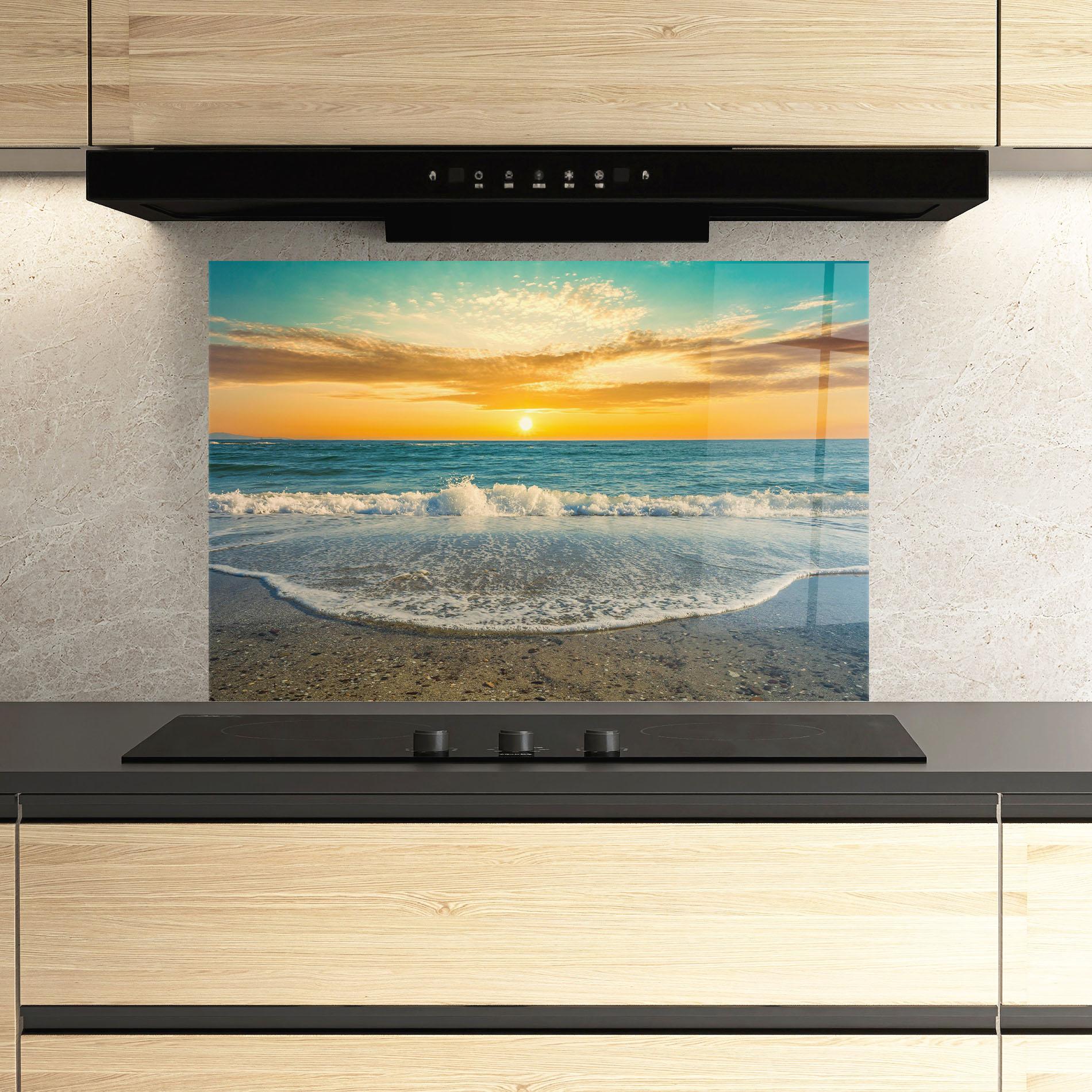 Küchenrückwand Glas Beach Dramatic Sunset mockup 3