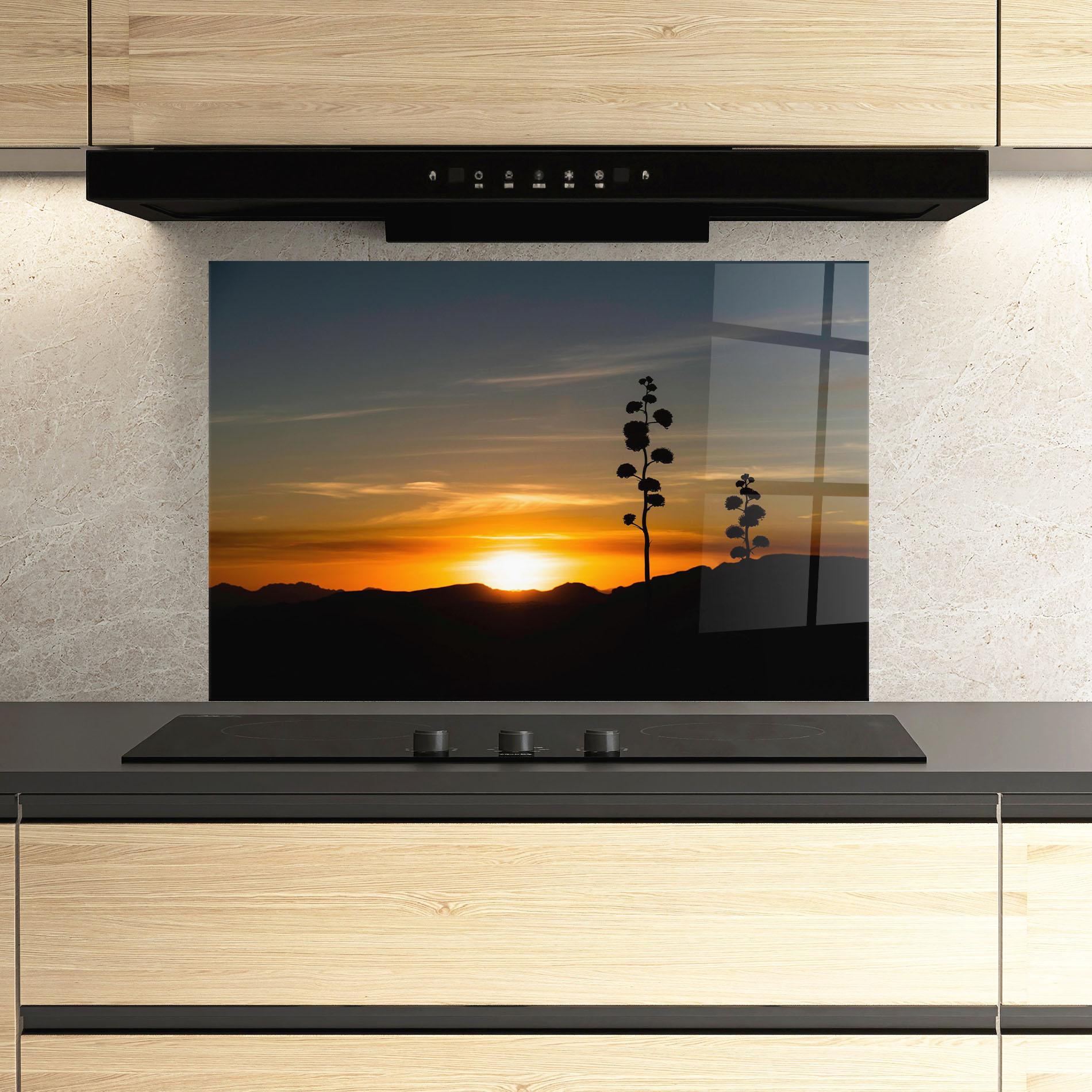 Küchenrückwand Glas Leaves Shilouette Sunset mockup 3
