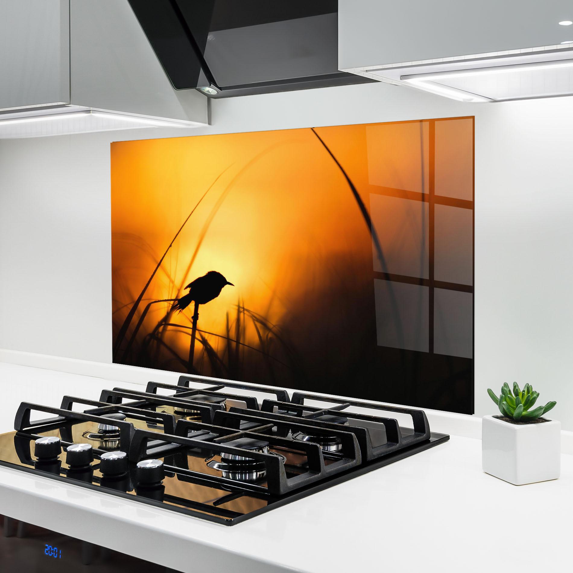 Küchenrückwand Glas Small Bird Sunset mockup 6