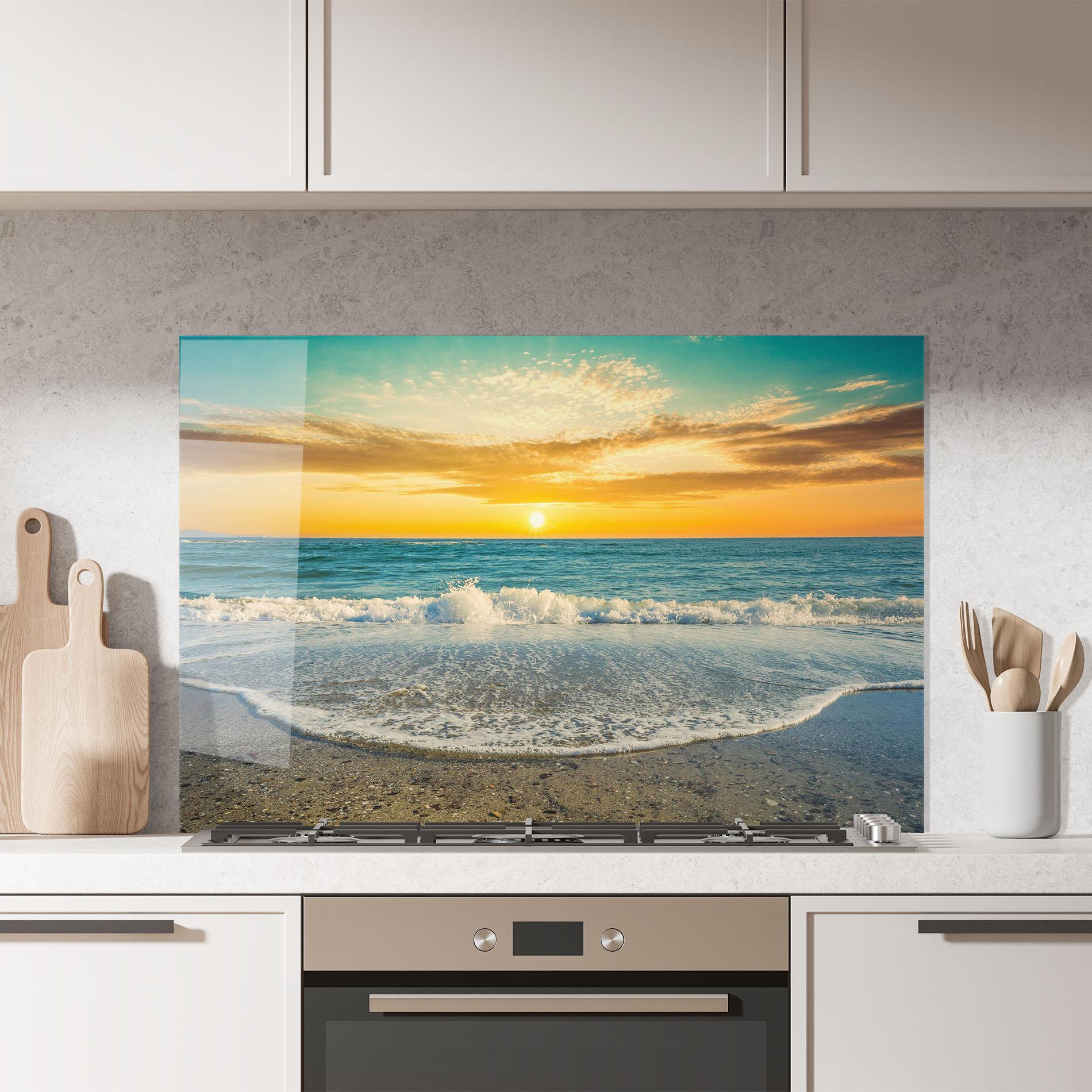 Küchenrückwand Glas Beach Dramatic Sunset mockup 7