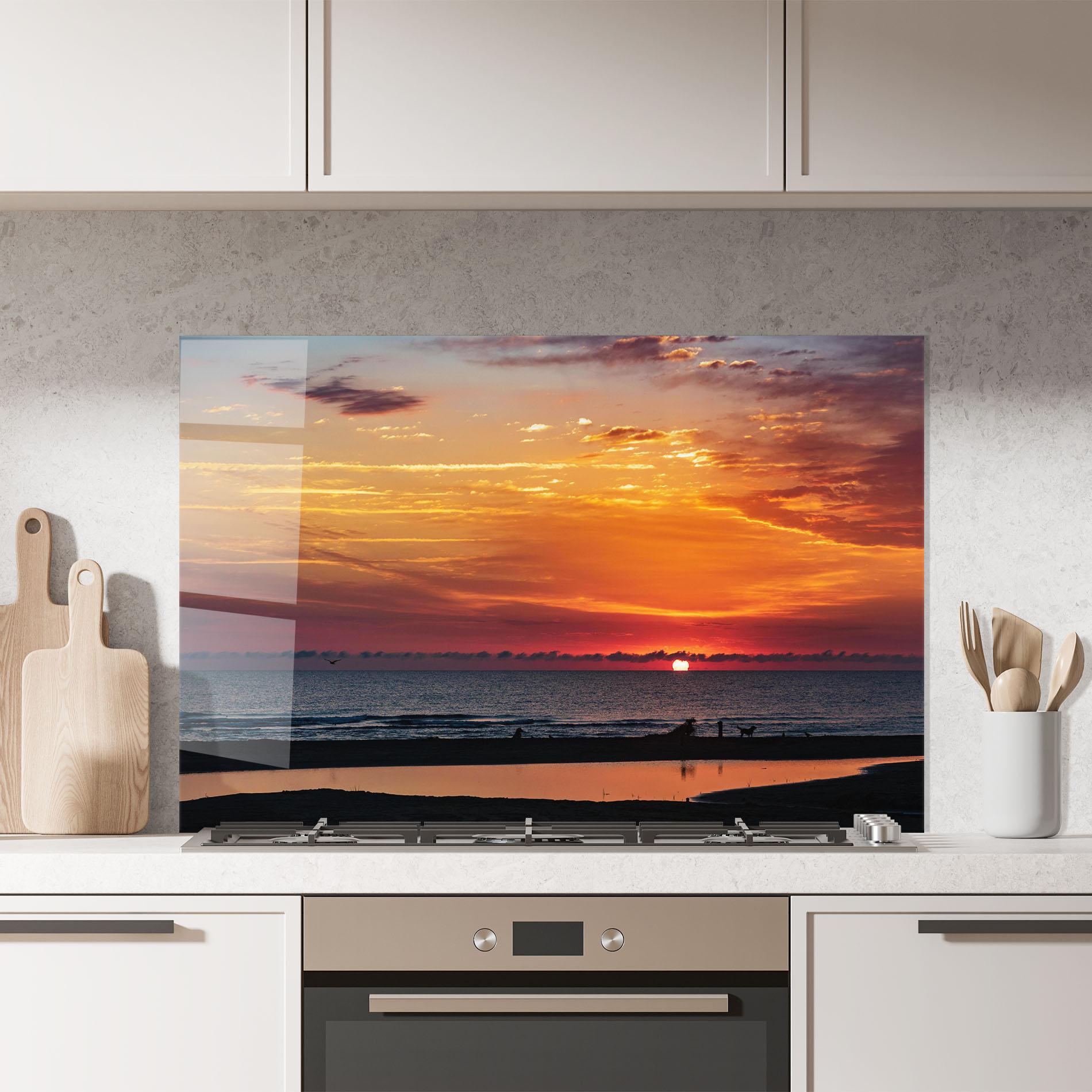 Küchenrückwand Glas Colorful Sunrise Sea mockup 7