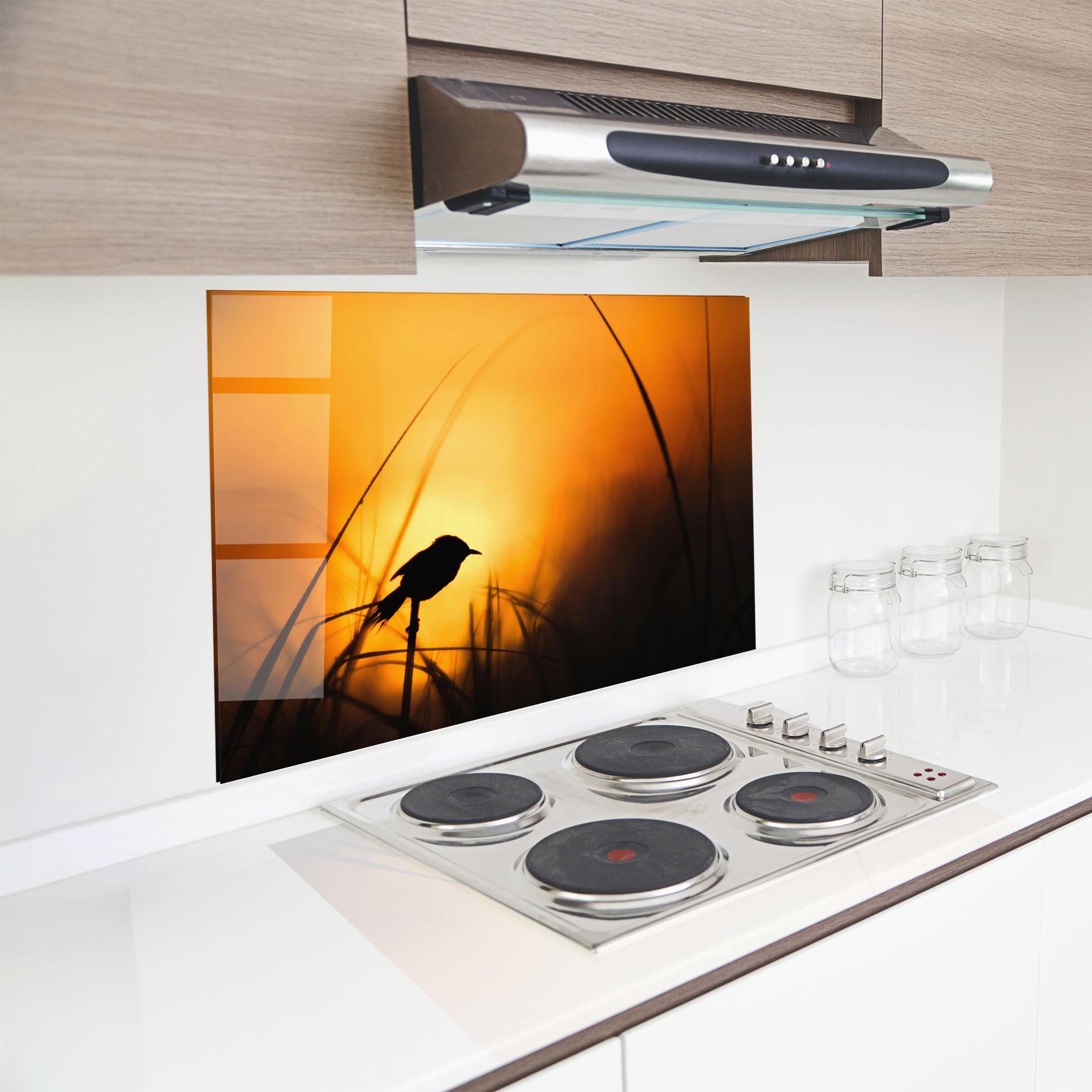 Küchenrückwand Glas Small Bird Sunset mockup 8