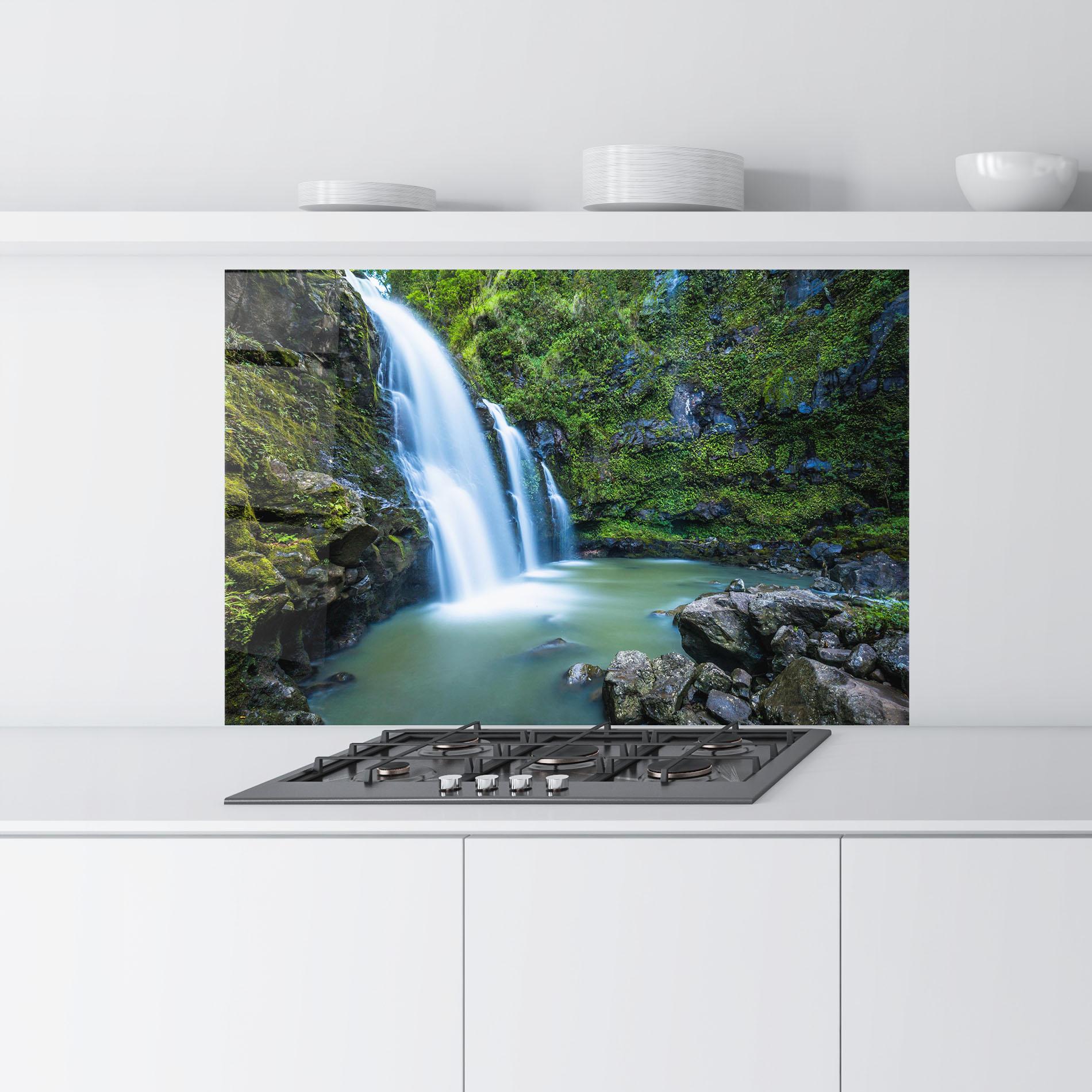 Küchenrückwand Glas Swimming In Waterfall mockup 9