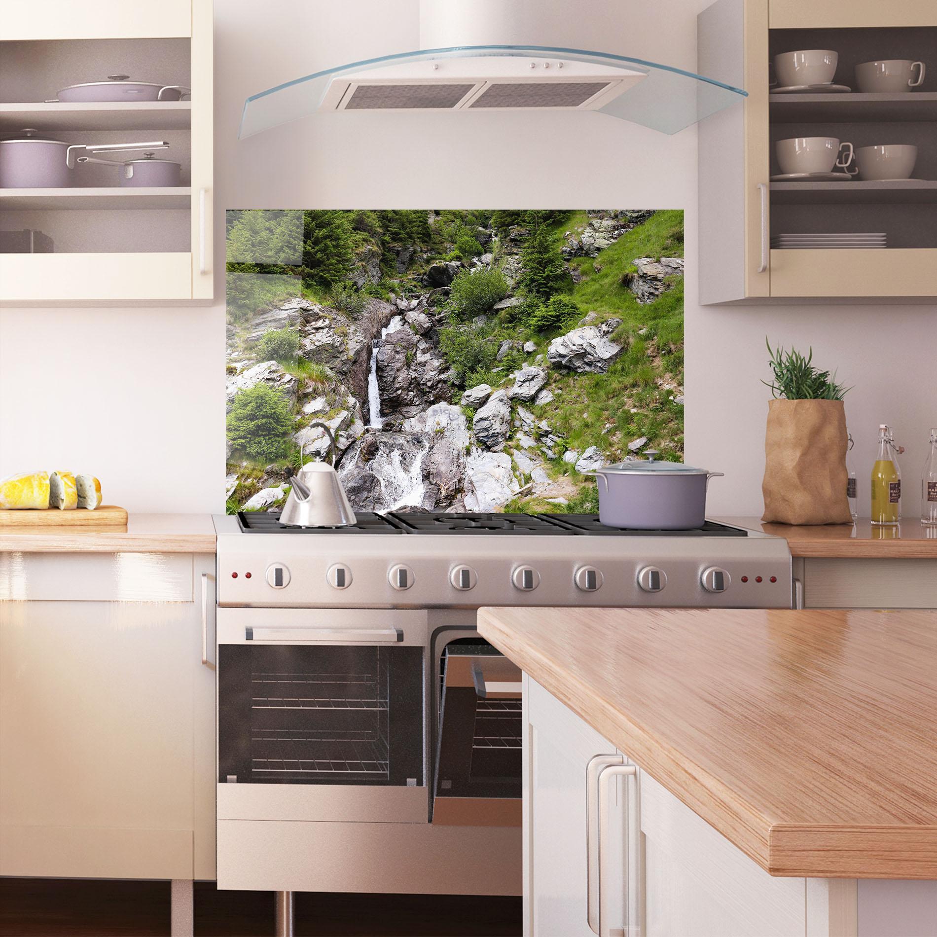 Küchenrückwand Glas Small Waterfall mockup 1