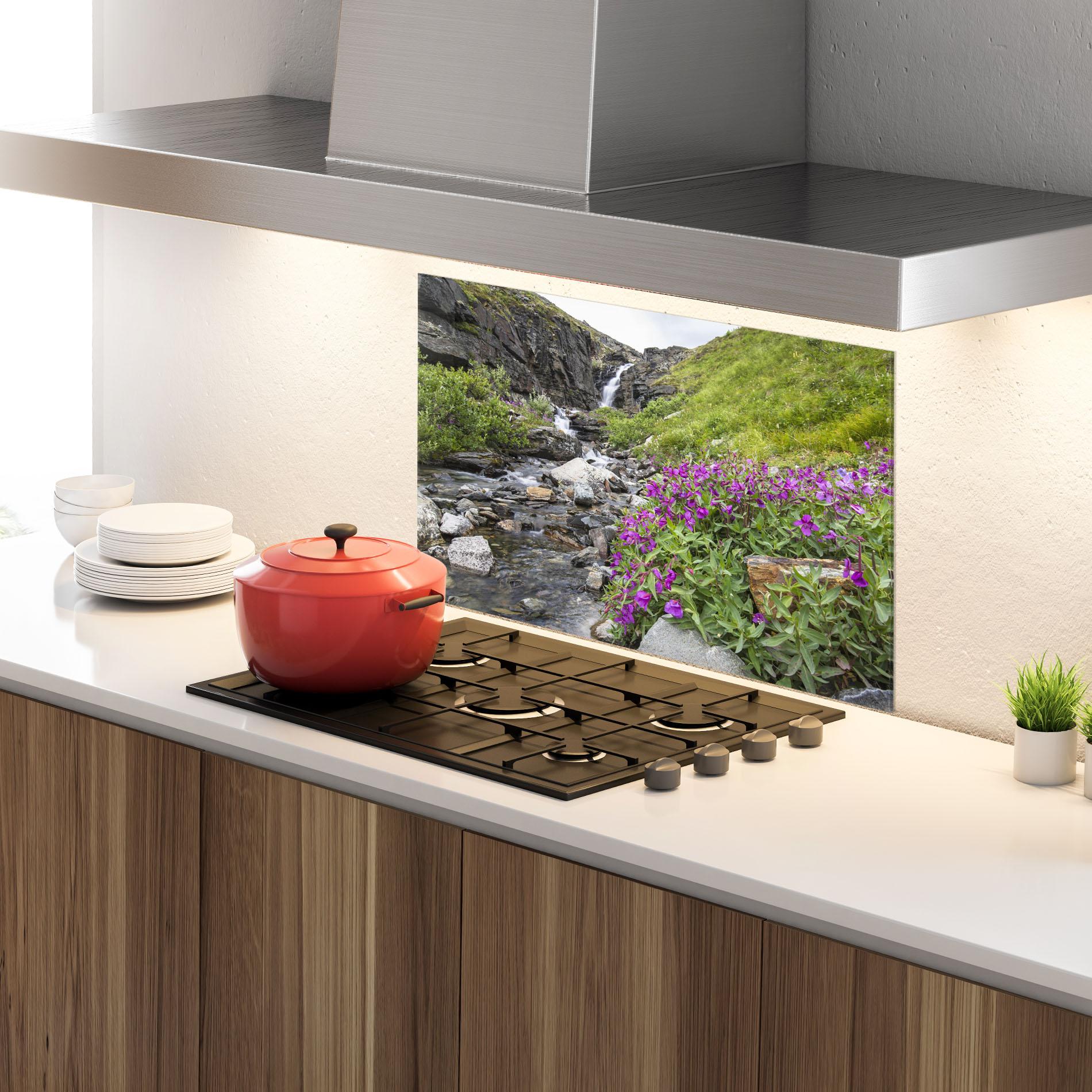 Küchenrückwand Glas Purple Flowers Waterfall mockup 4