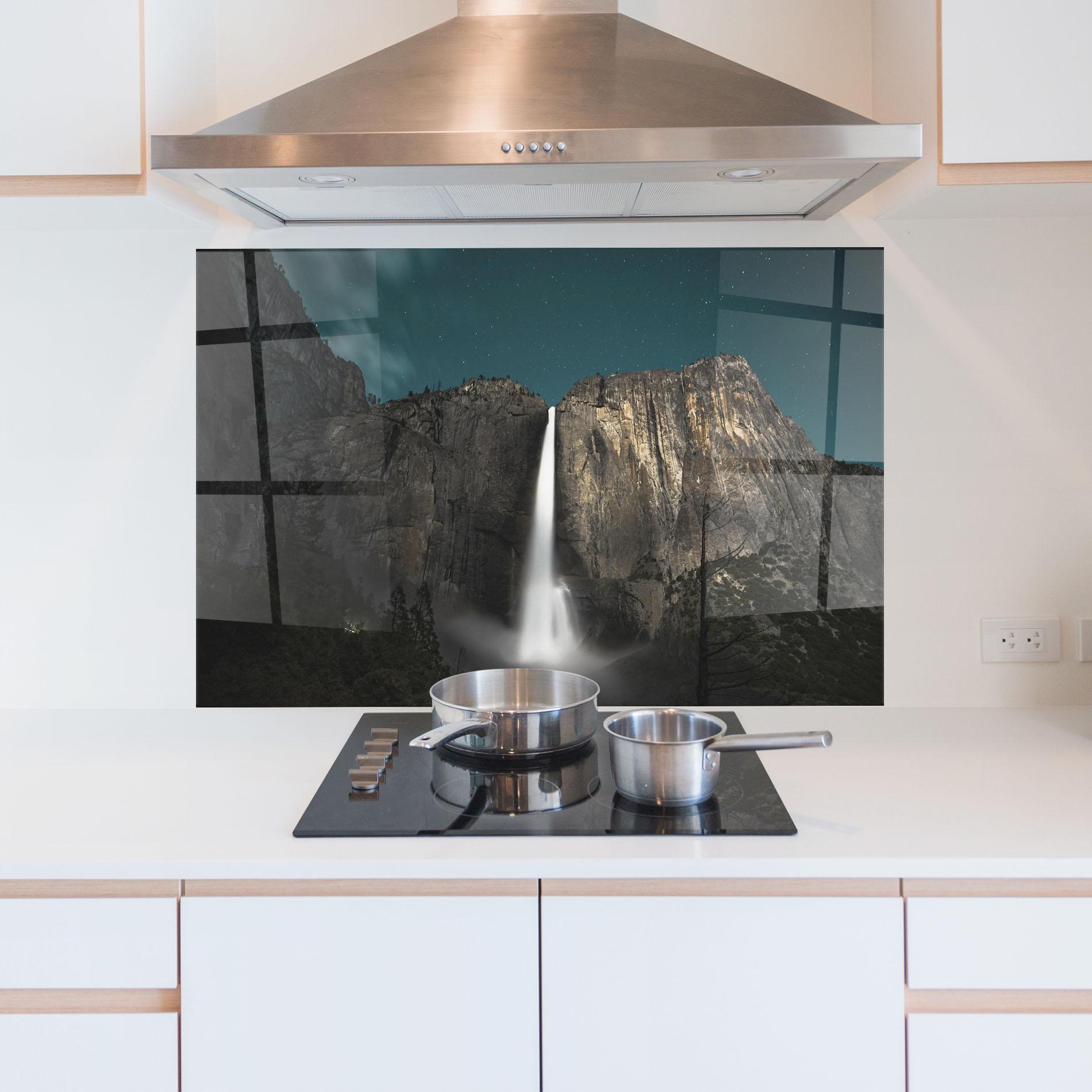 Küchenrückwand Glas Dark Blue Sky Waterfall mockup 5
