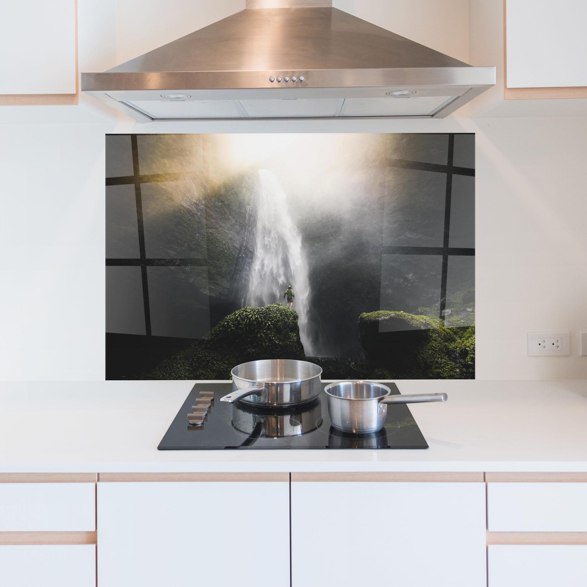 Küchenrückwand Glas Green Man Waterfall mockup 5