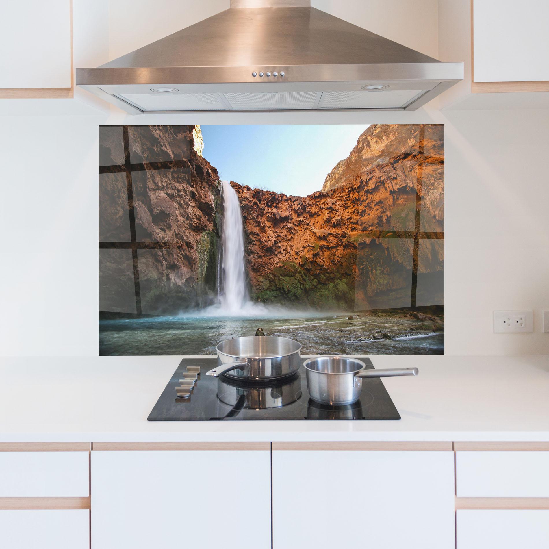 Küchenrückwand Glas Orange Wall Waterfall mockup 5