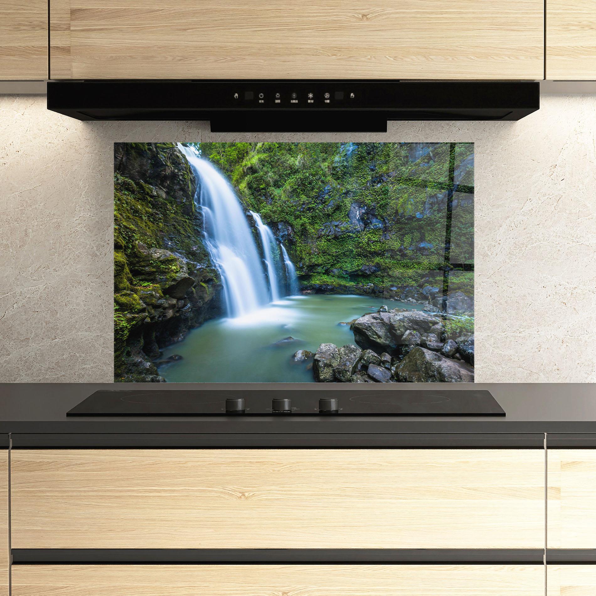 Küchenrückwand Glas Swimming In Waterfall mockup 3