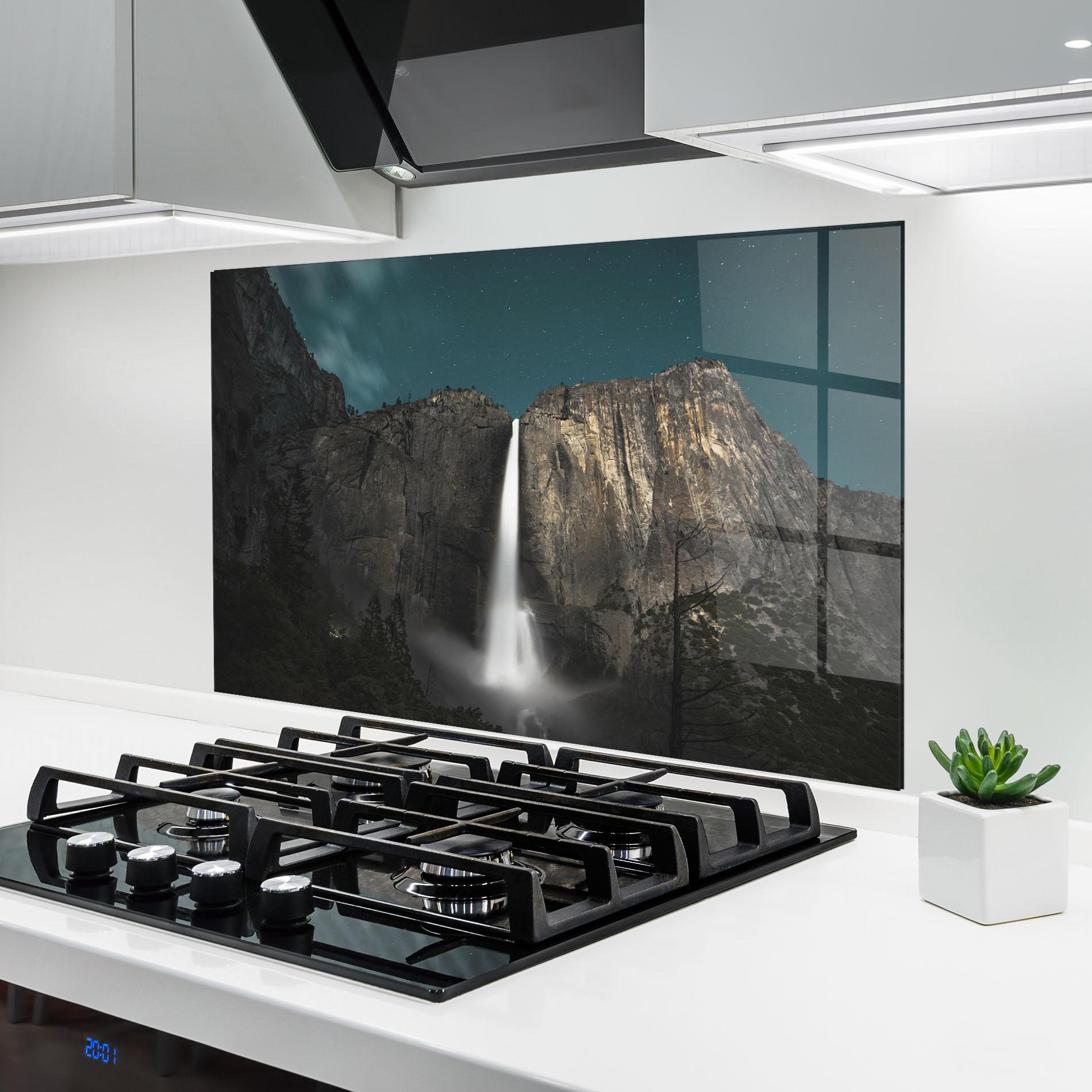 Küchenrückwand Glas Dark Blue Sky Waterfall mockup 6