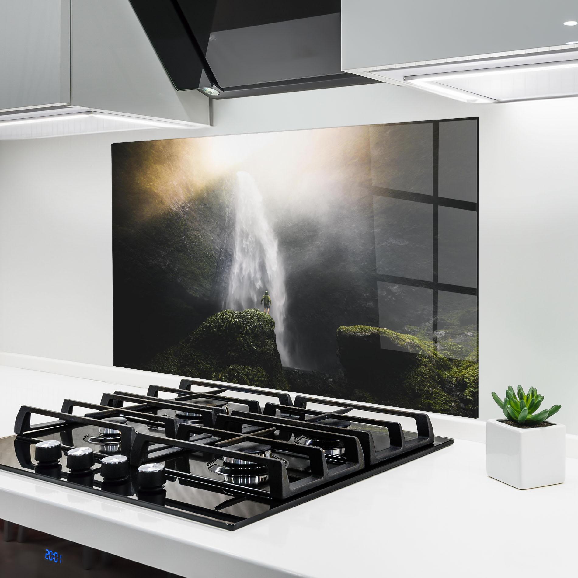 Küchenrückwand Glas Green Man Waterfall mockup 6