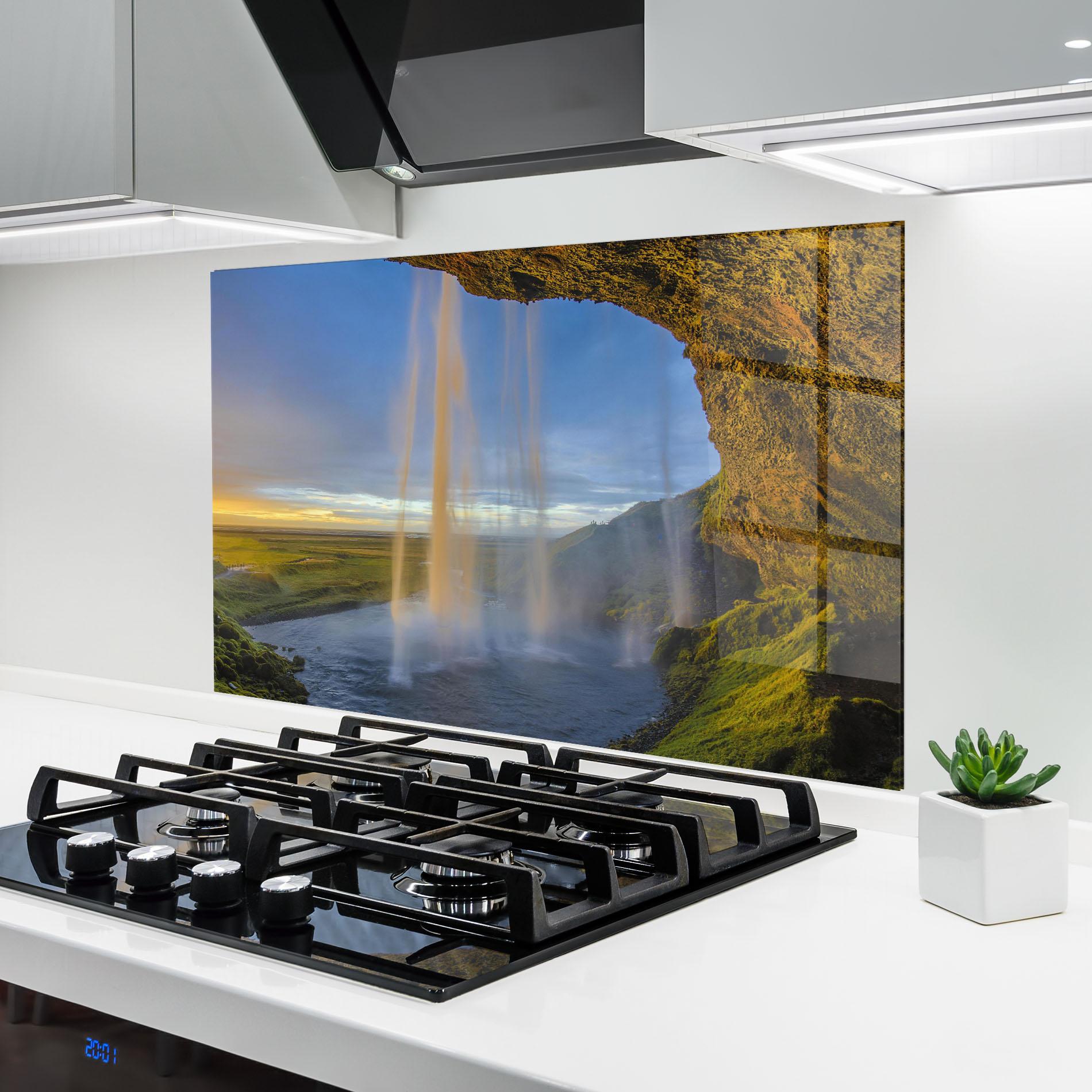 Küchenrückwand Glas Orange Waterfall mockup 6
