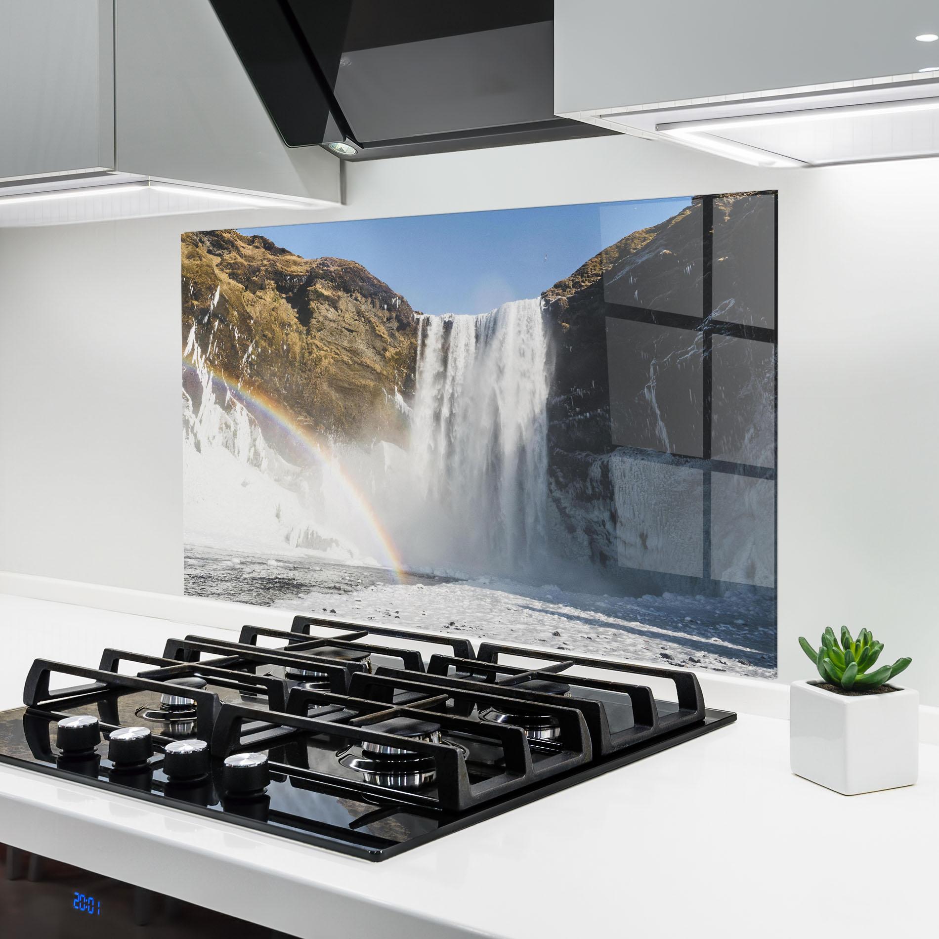 Küchenrückwand Glas Rainbow Waterfall mockup 6