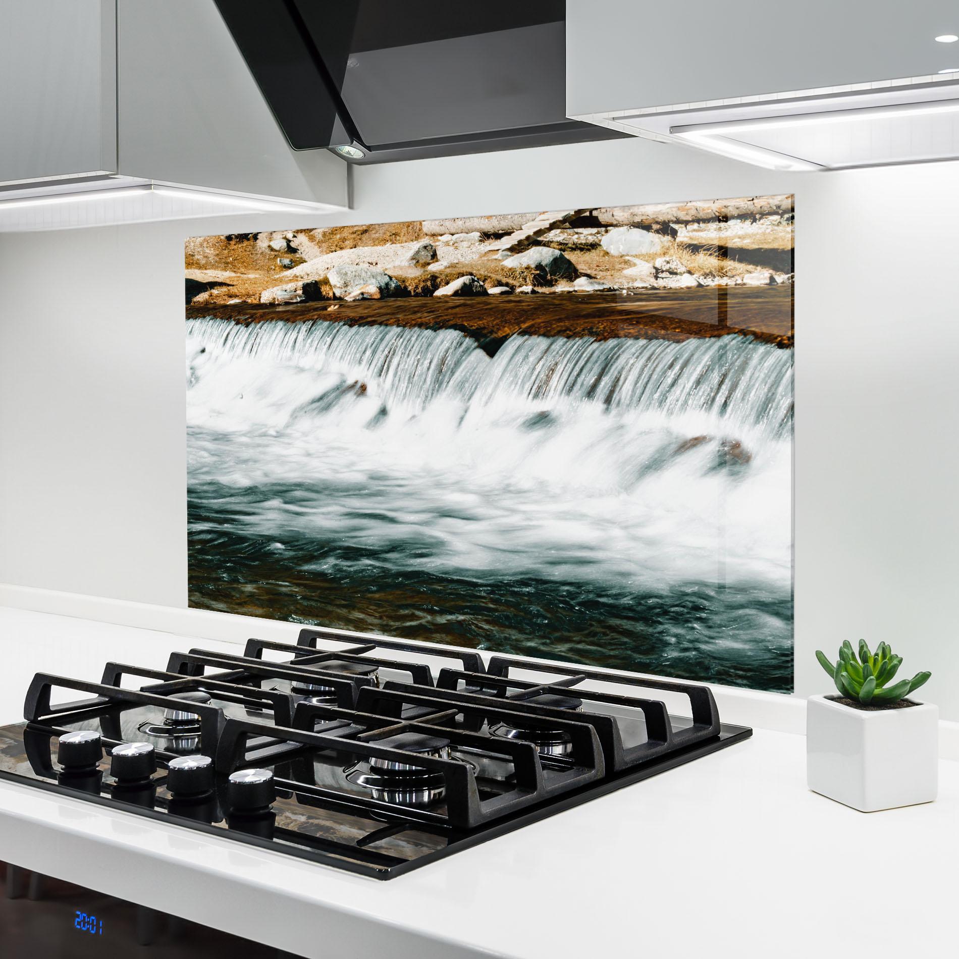Küchenrückwand Glas Small Pretty Waterfall mockup 6