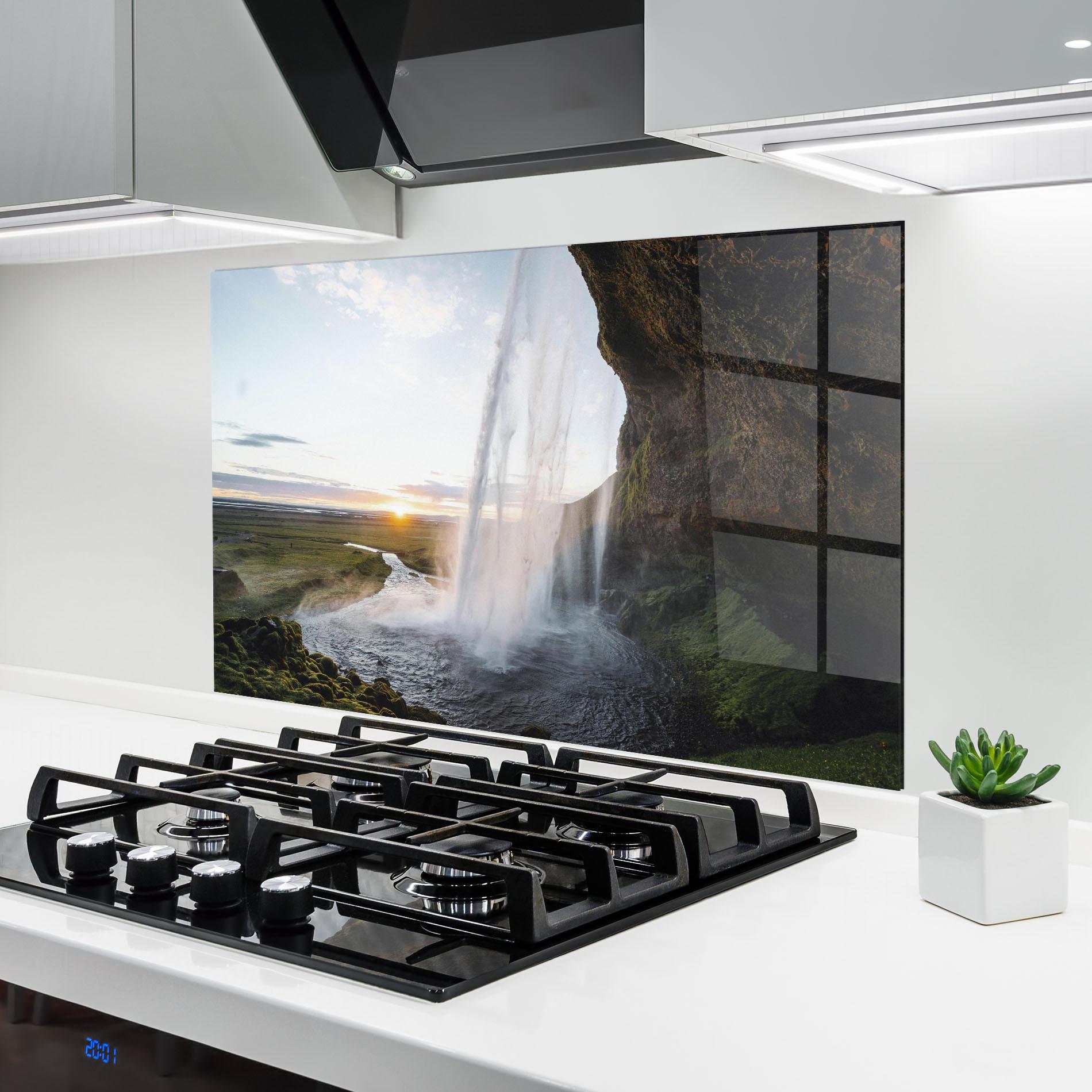 Küchenrückwand Glas Sunrise Waterfall mockup 6