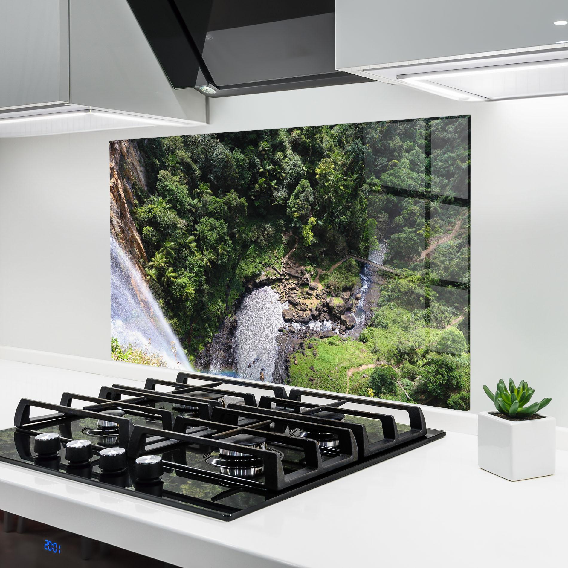 Küchenrückwand Glas Top Waterfall View mockup 6