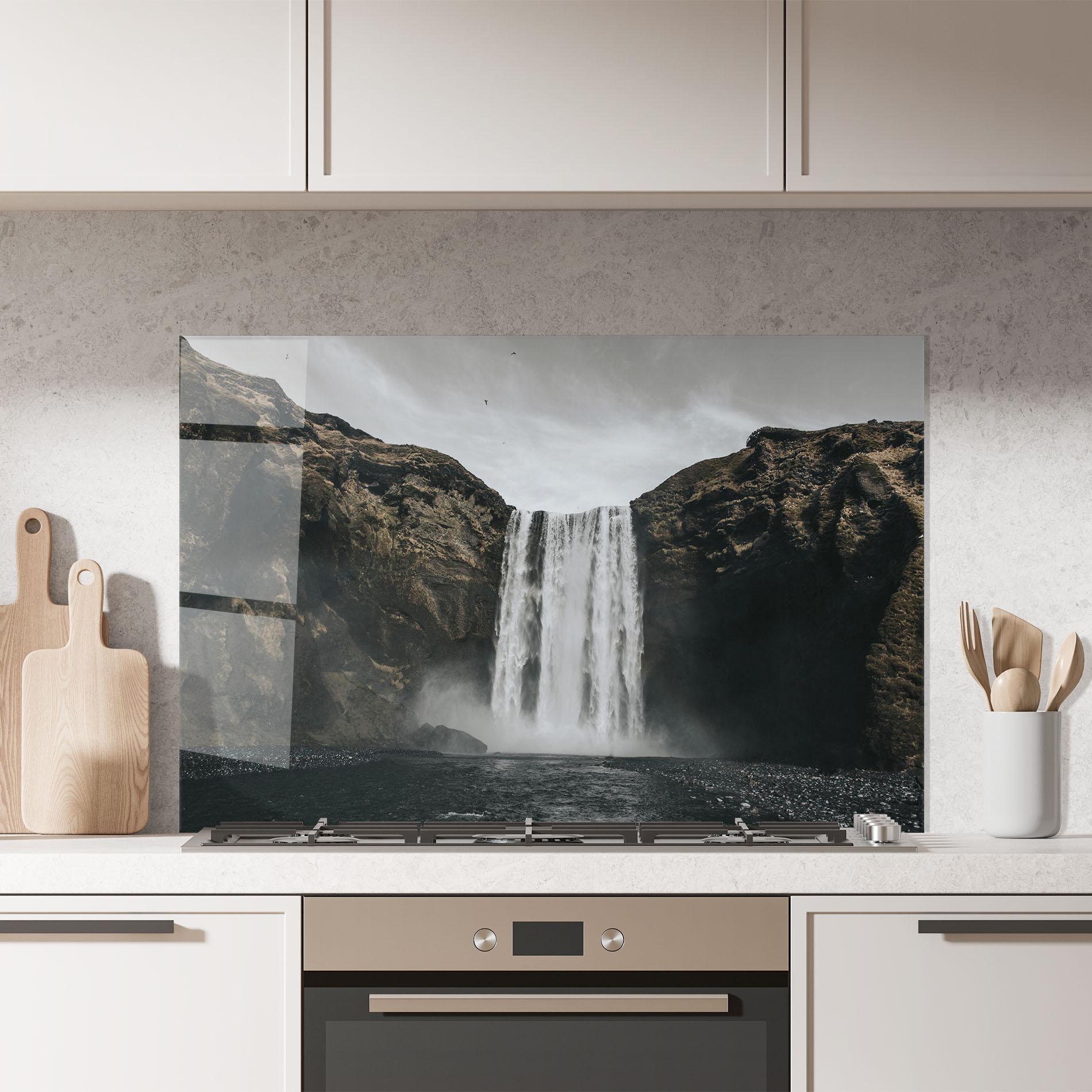 Küchenrückwand Glas Grey Waterfall mockup 7