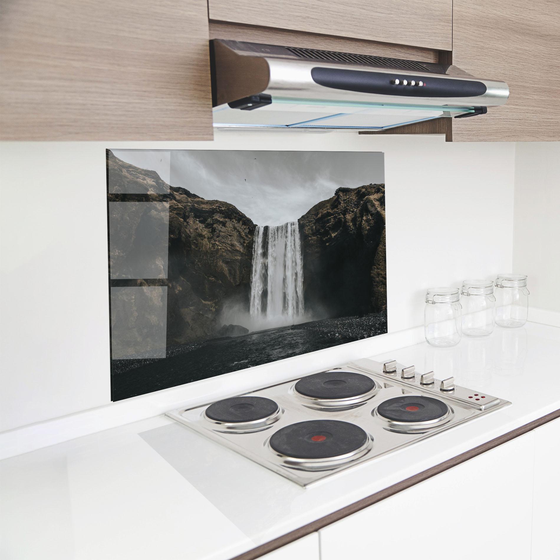 Küchenrückwand Glas Grey Waterfall mockup 8