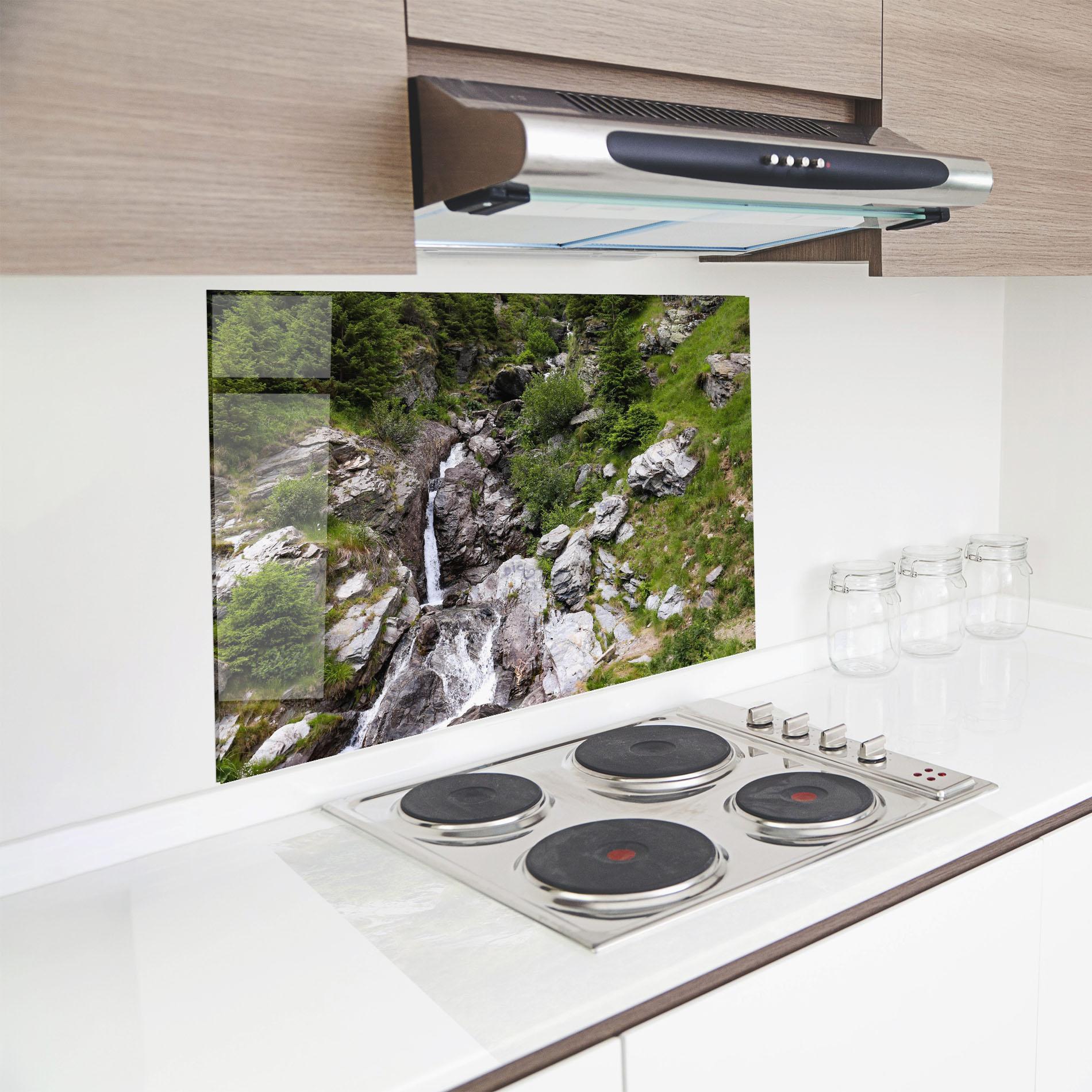Küchenrückwand Glas Small Waterfall mockup 8