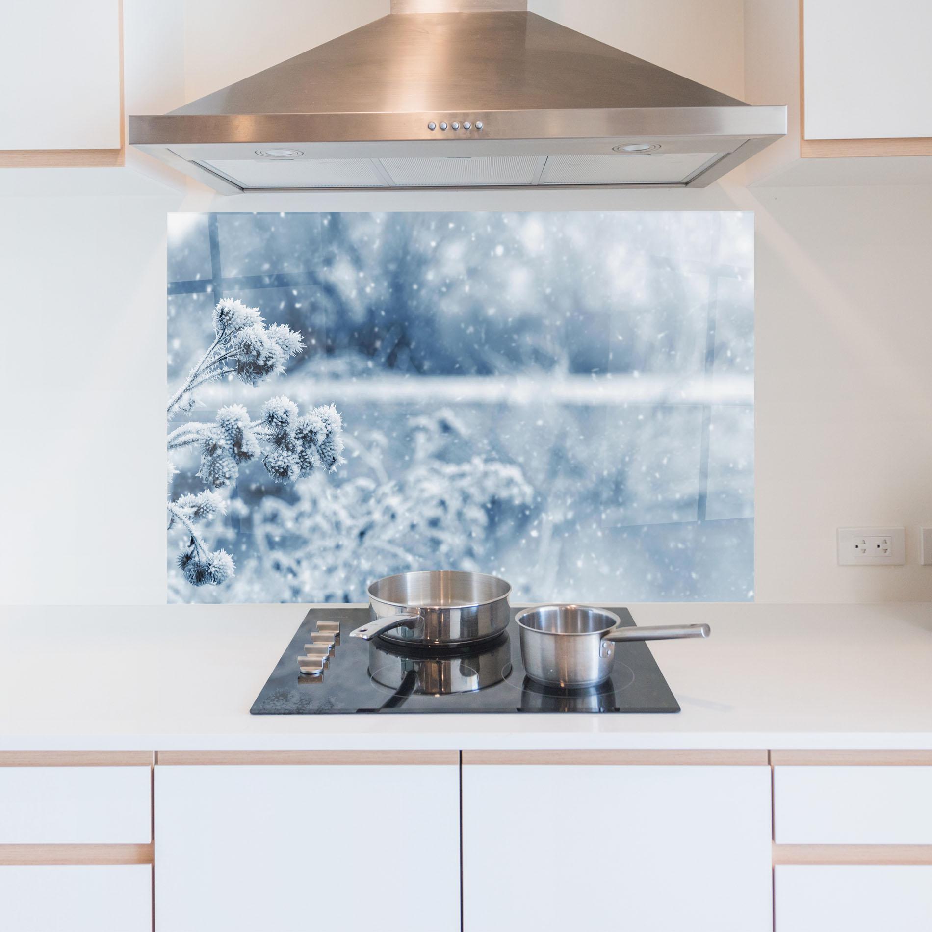 Küchenrückwand Glas Pretty Winter Plants mockup 5