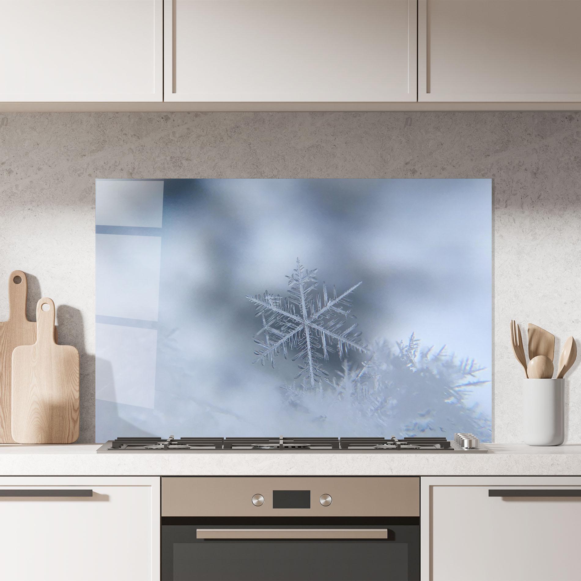 Küchenrückwand Glas Pretty Snowflake mockup 7