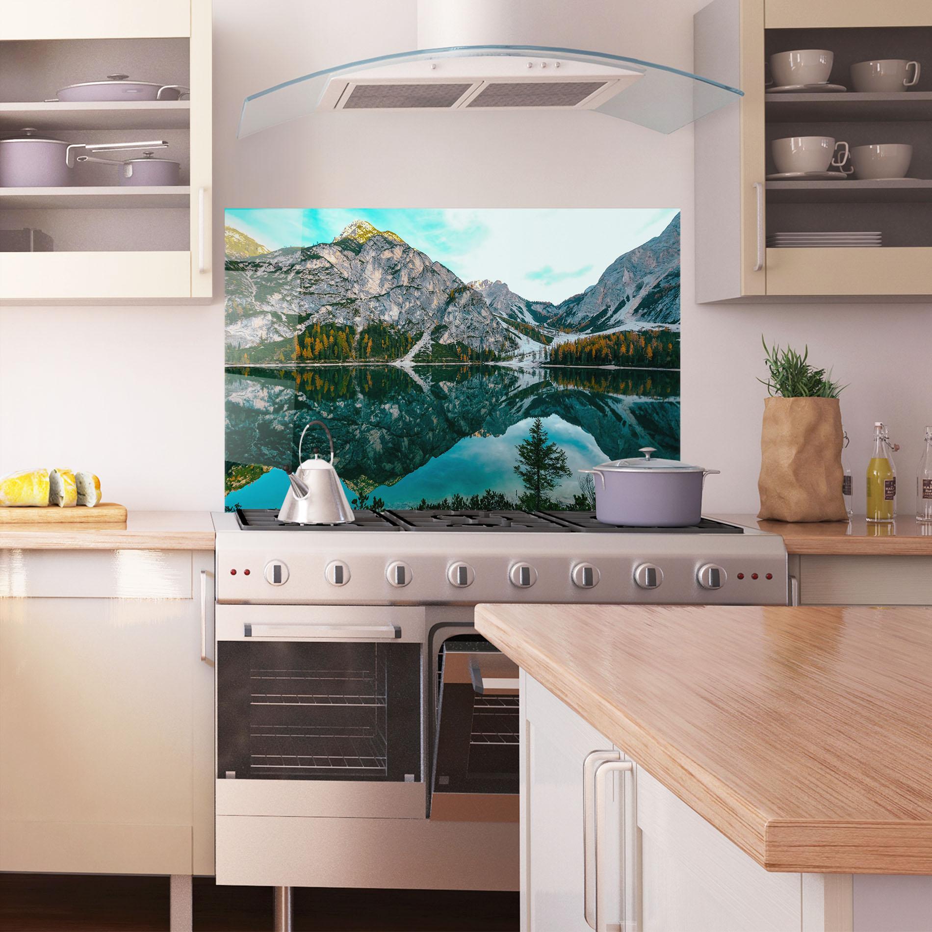 Küchenrückwand Glas Mountain Nice Lake mockup 1