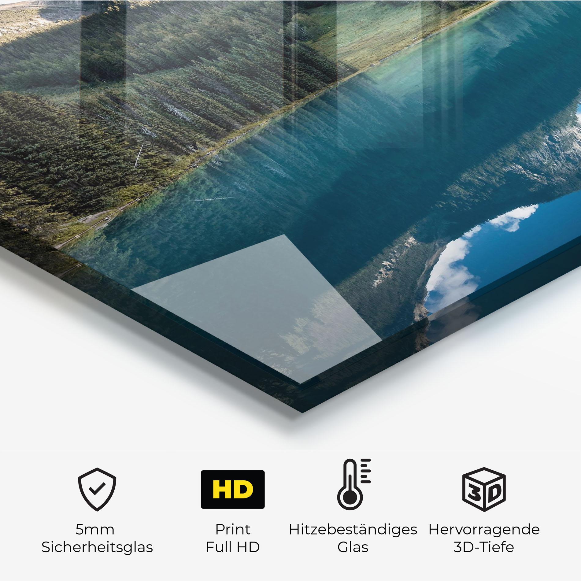 Küchenrückwand Glas Beautiful Emerald Lake mockup 2