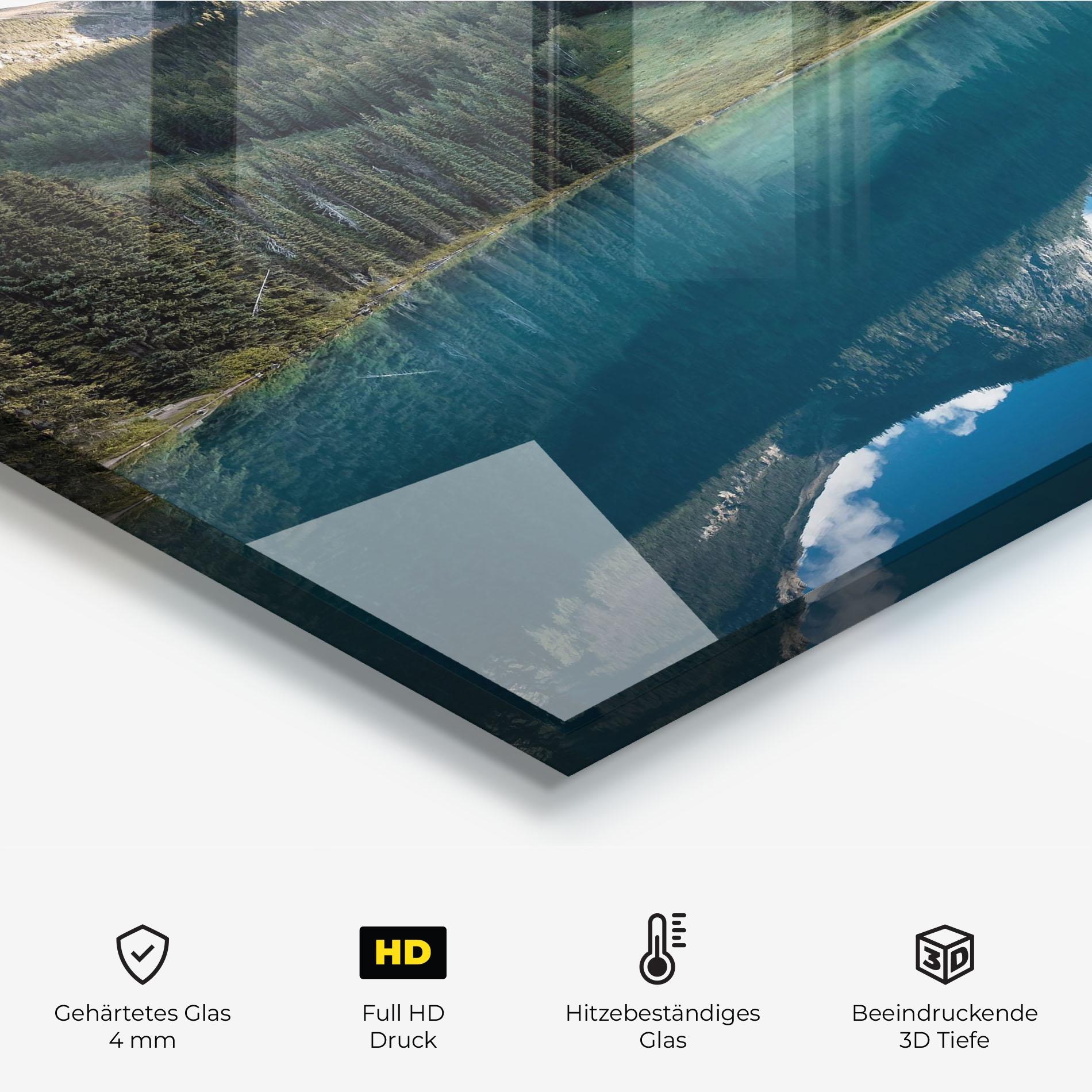 Küchenrückwand Glas Beautiful Emerald Lake mockup 2