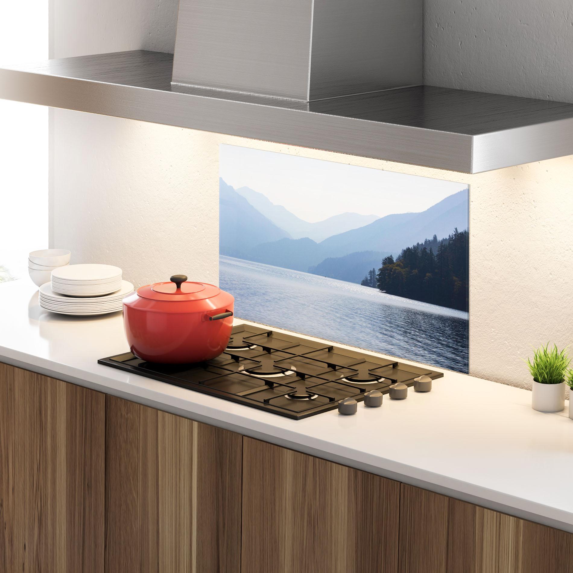 Küchenrückwand Glas Grey Lake View mockup 4