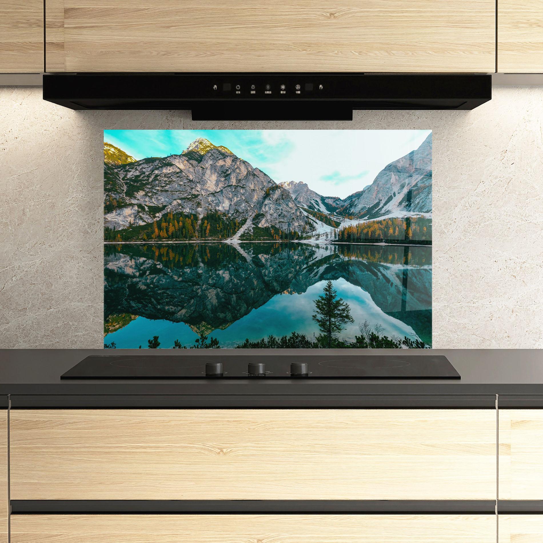 Küchenrückwand Glas Mountain Nice Lake mockup 3