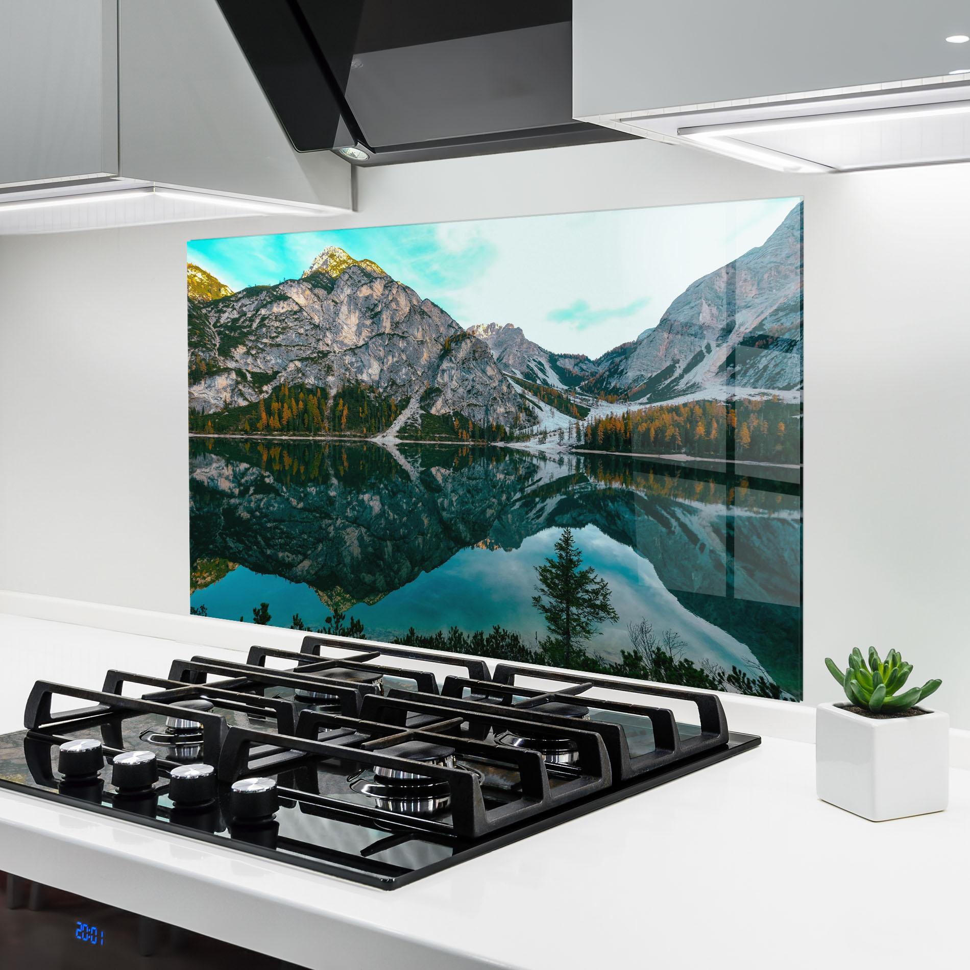 Küchenrückwand Glas Mountain Nice Lake mockup 6