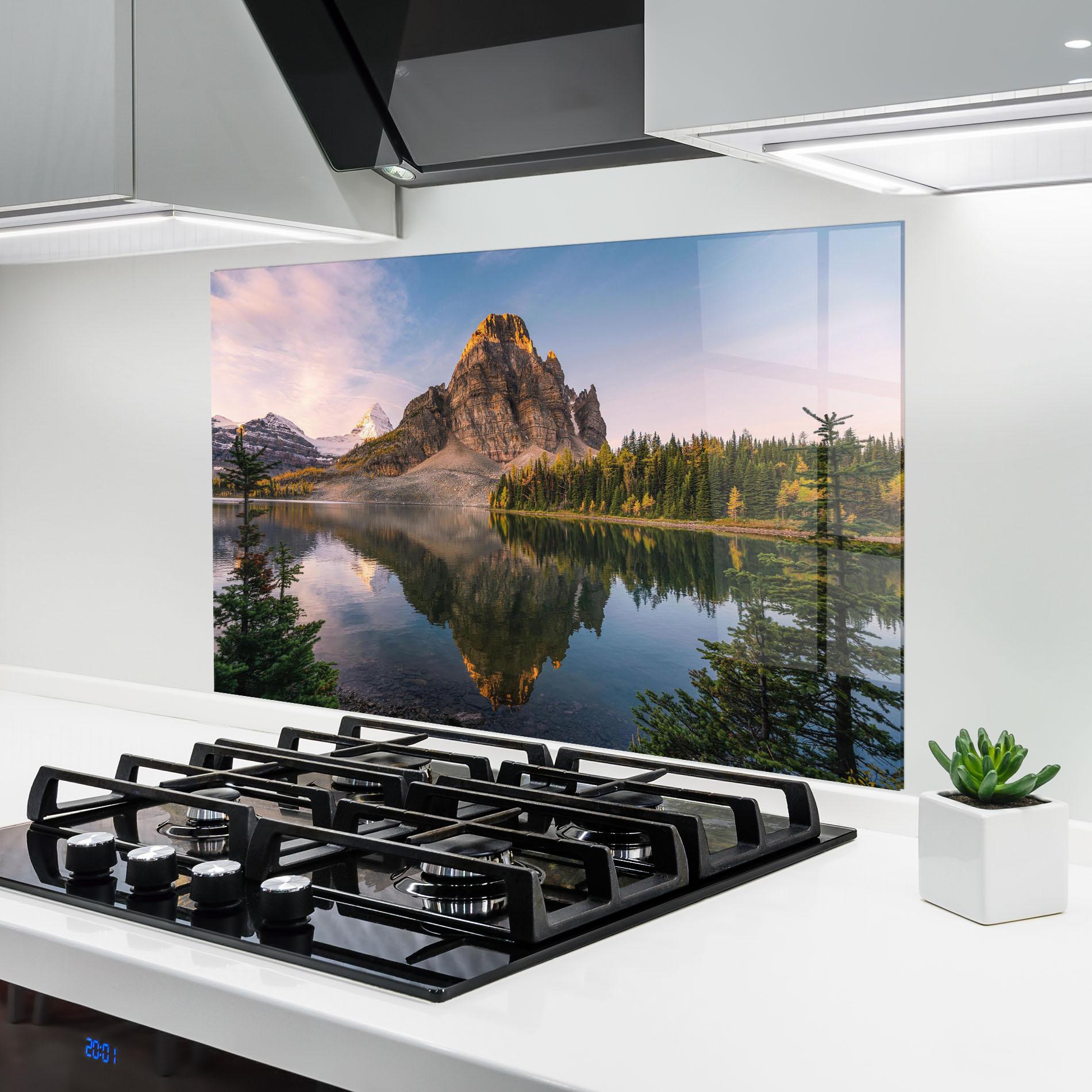 Küchenrückwand Glas Mountain Sunrise Lake mockup 6