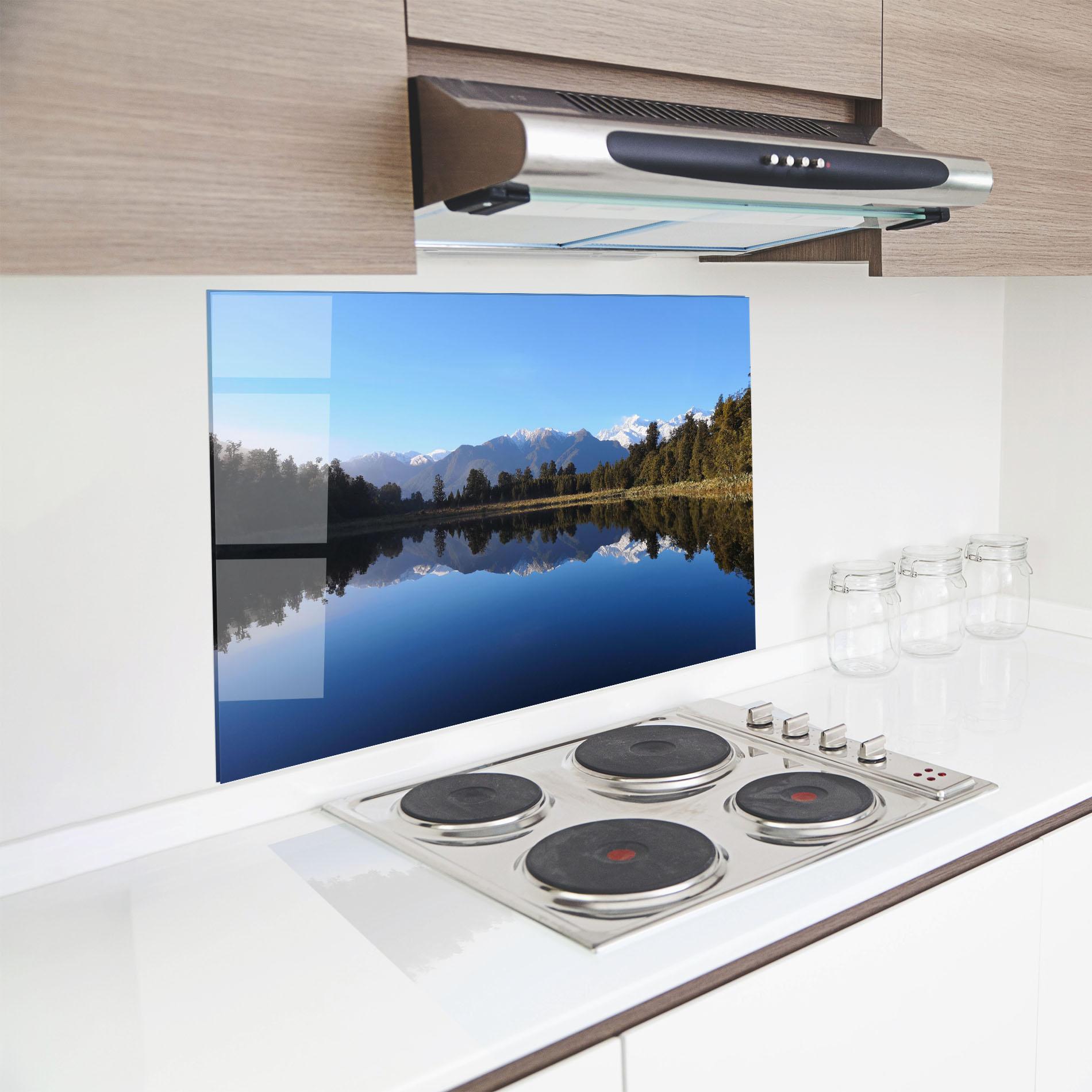 Küchenrückwand Glas Forest View Lake mockup 8