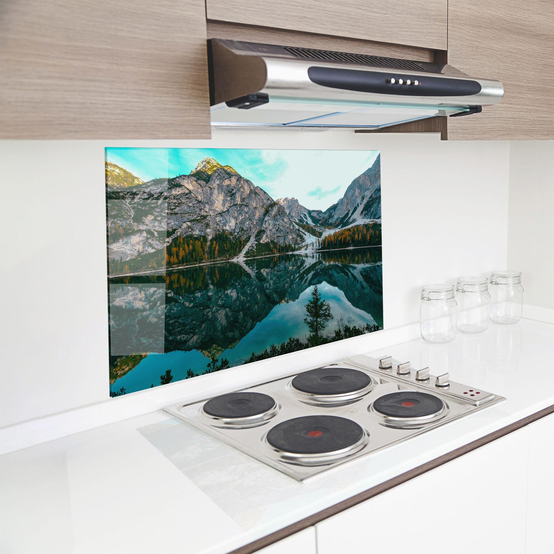 Küchenrückwand Glas Mountain Nice Lake mockup 8