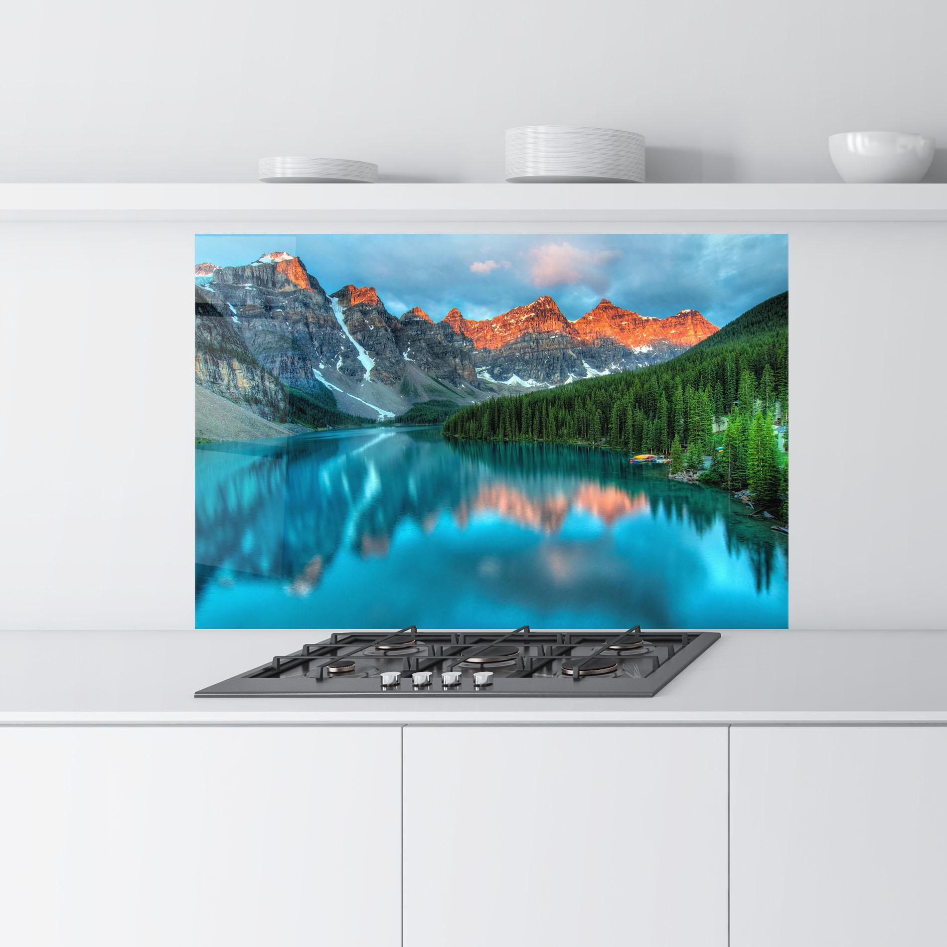 Küchenrückwand Glas Lake Reflection mockup 9
