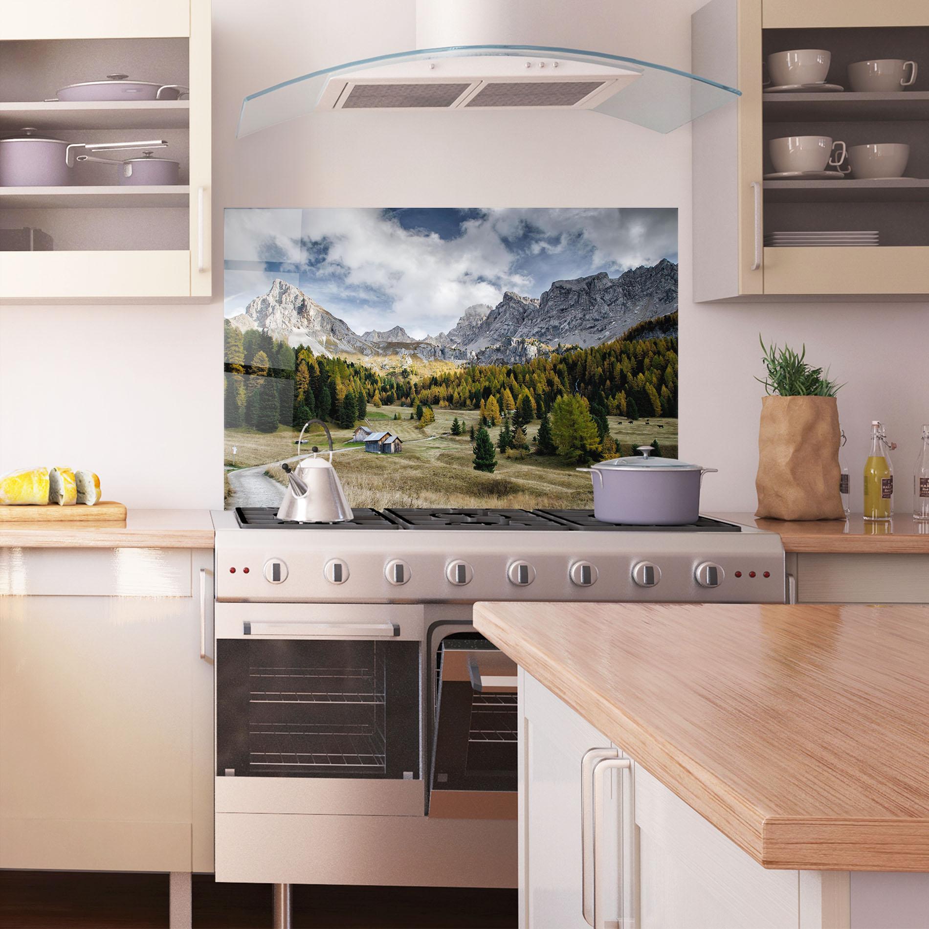 Küchenrückwand Glas Cloudy Mountains View mockup 1