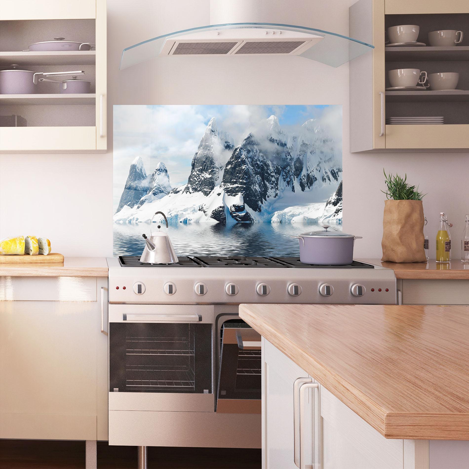 Küchenrückwand Glas Glacial Mountains mockup 1