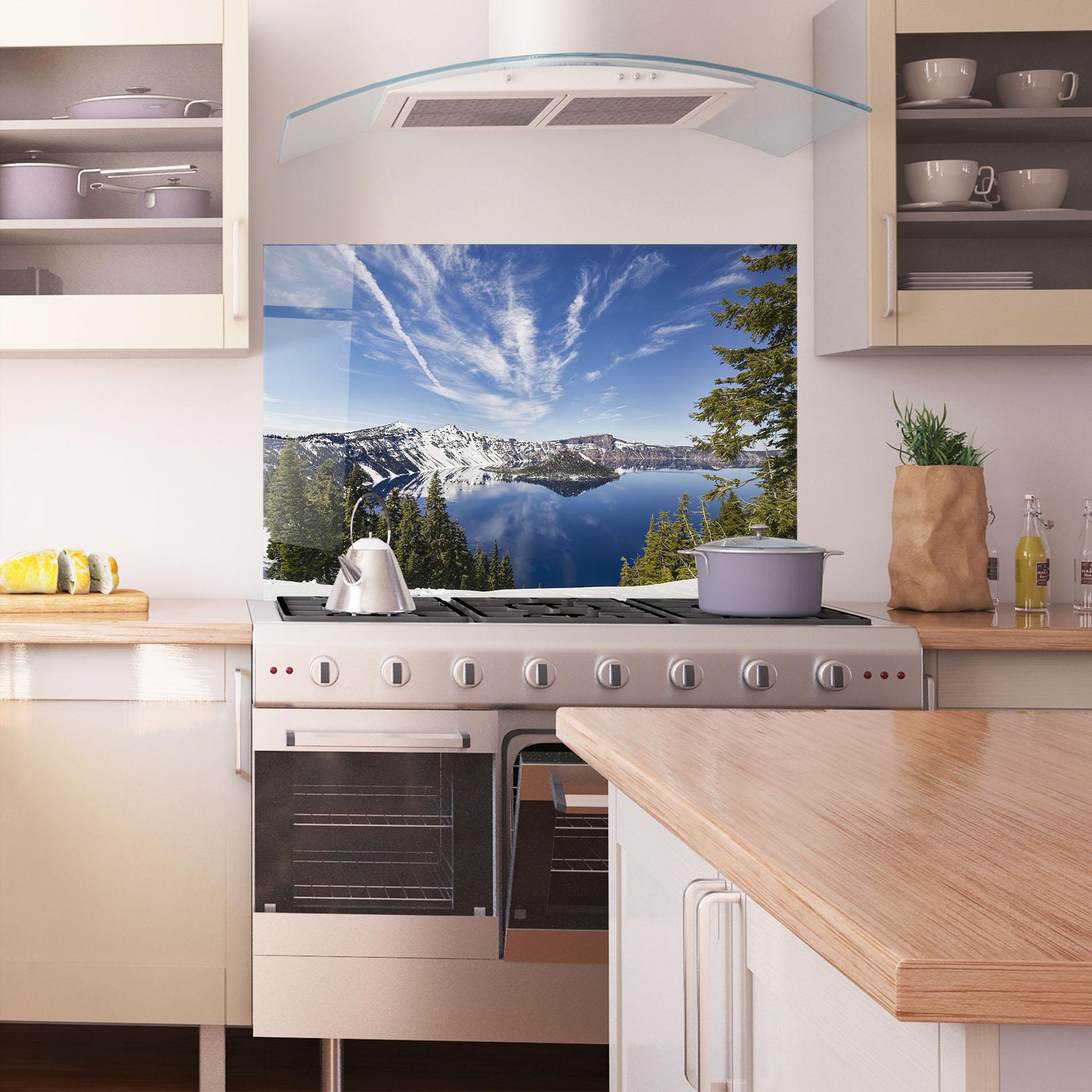 Küchenrückwand Glas White Snowy Mountain mockup 1