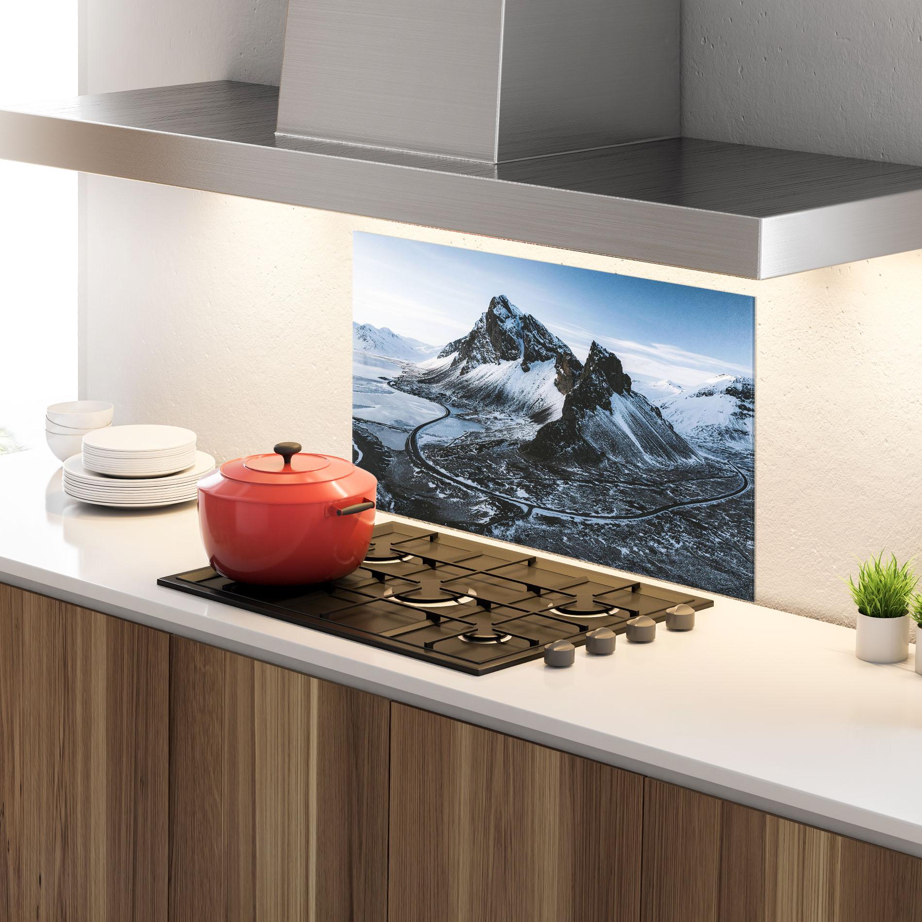 Küchenrückwand Glas Black Snowy Mountain mockup 4