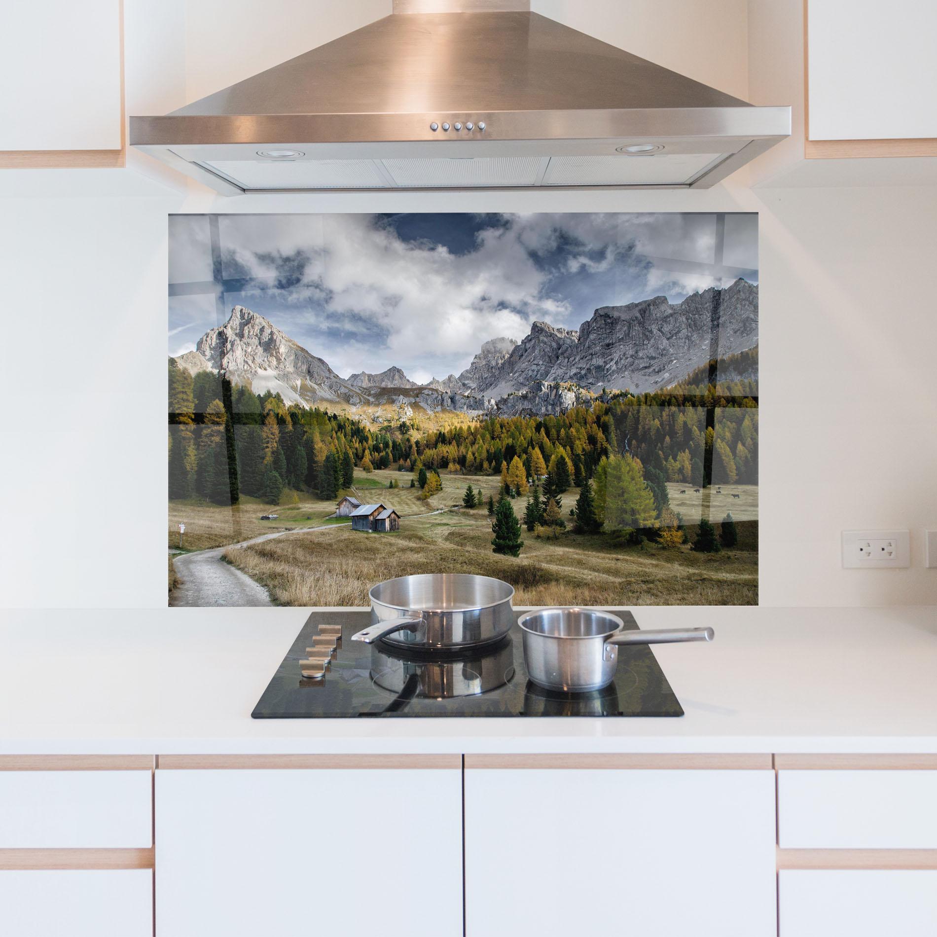 Küchenrückwand Glas Cloudy Mountains View mockup 5