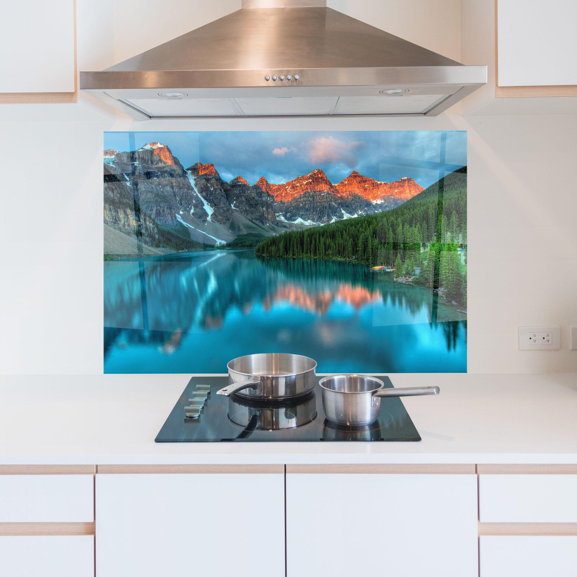 Küchenrückwand Glas Lake Reflection mockup 5