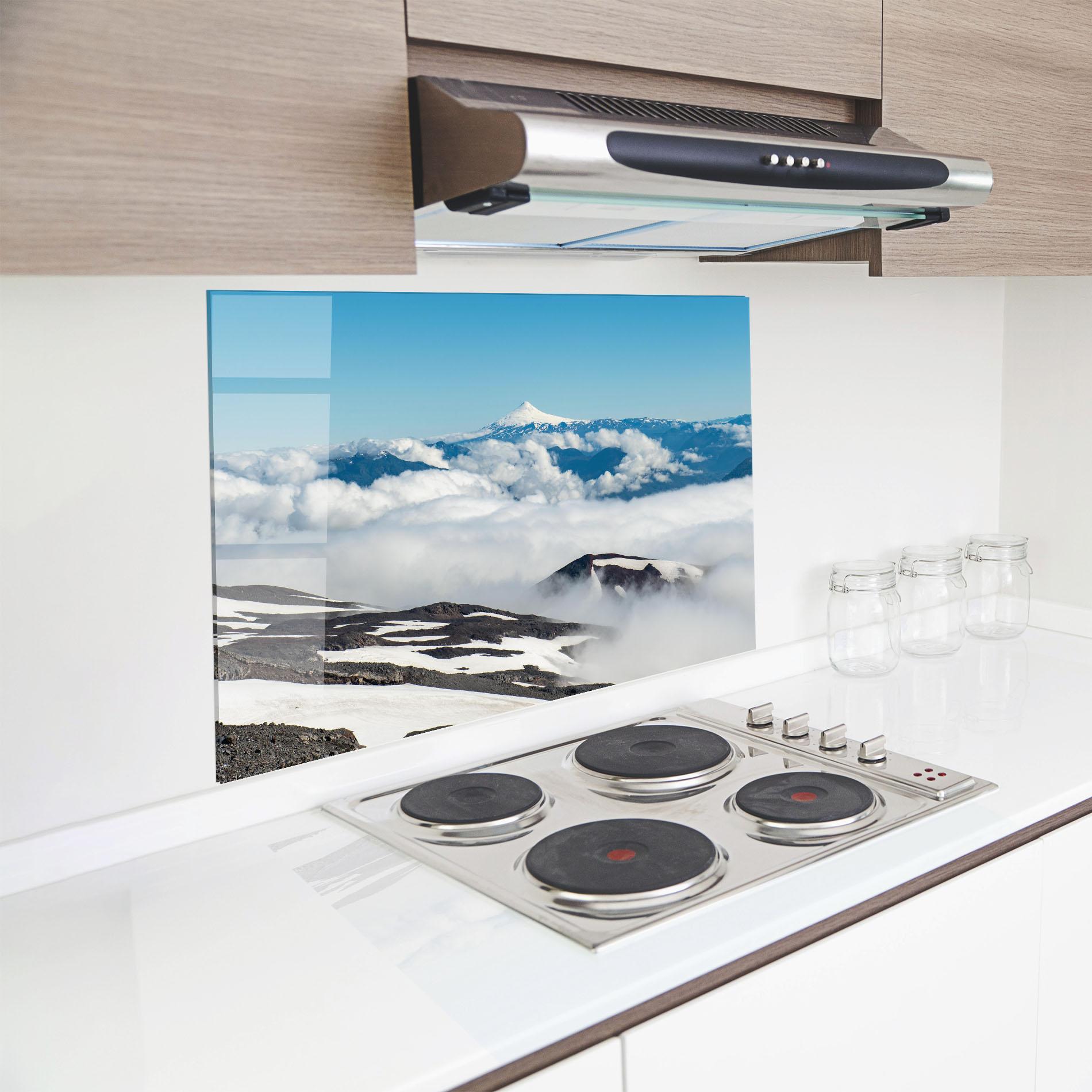 Küchenrückwand Glas Cloudy High View mockup 8