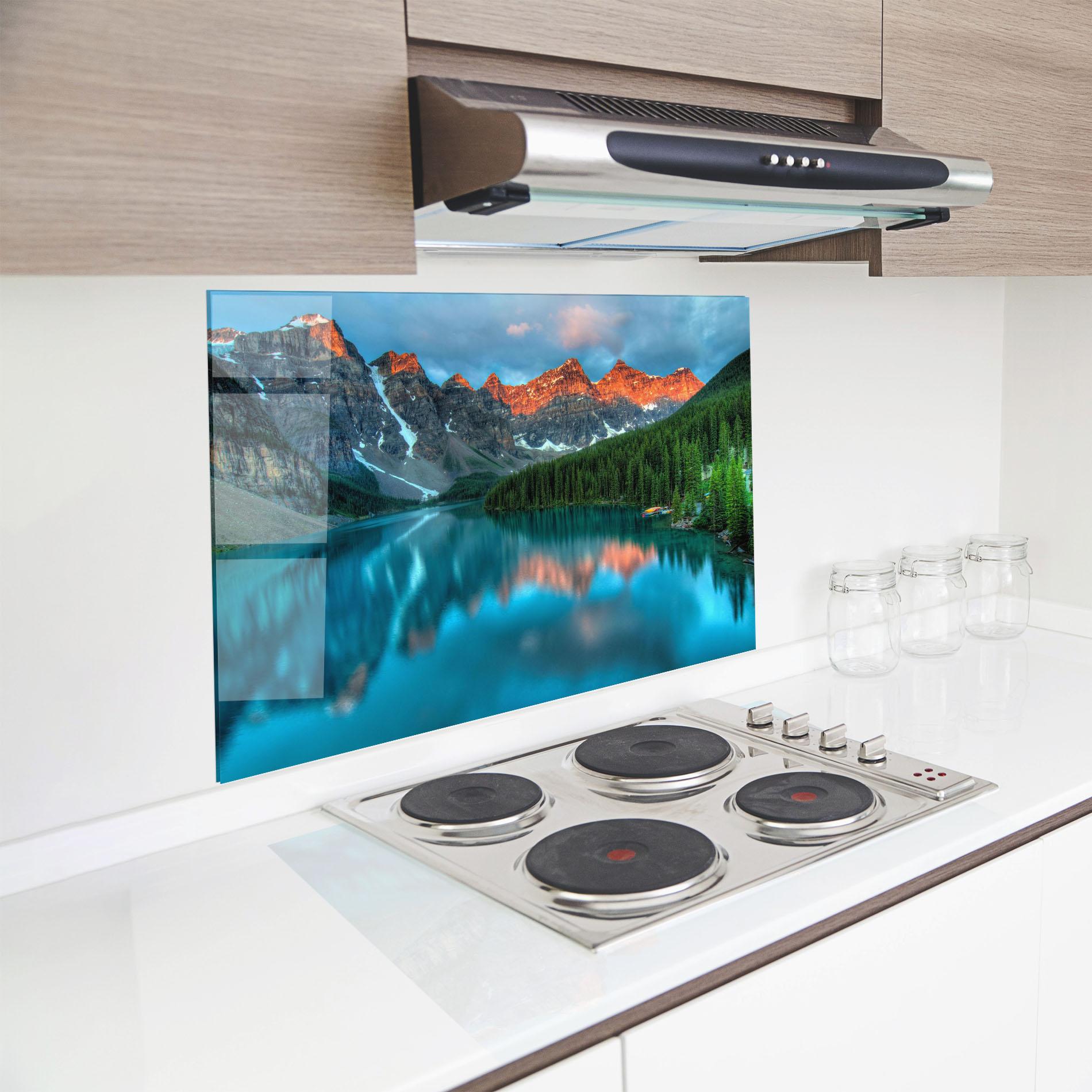 Küchenrückwand Glas Lake Reflection mockup 8