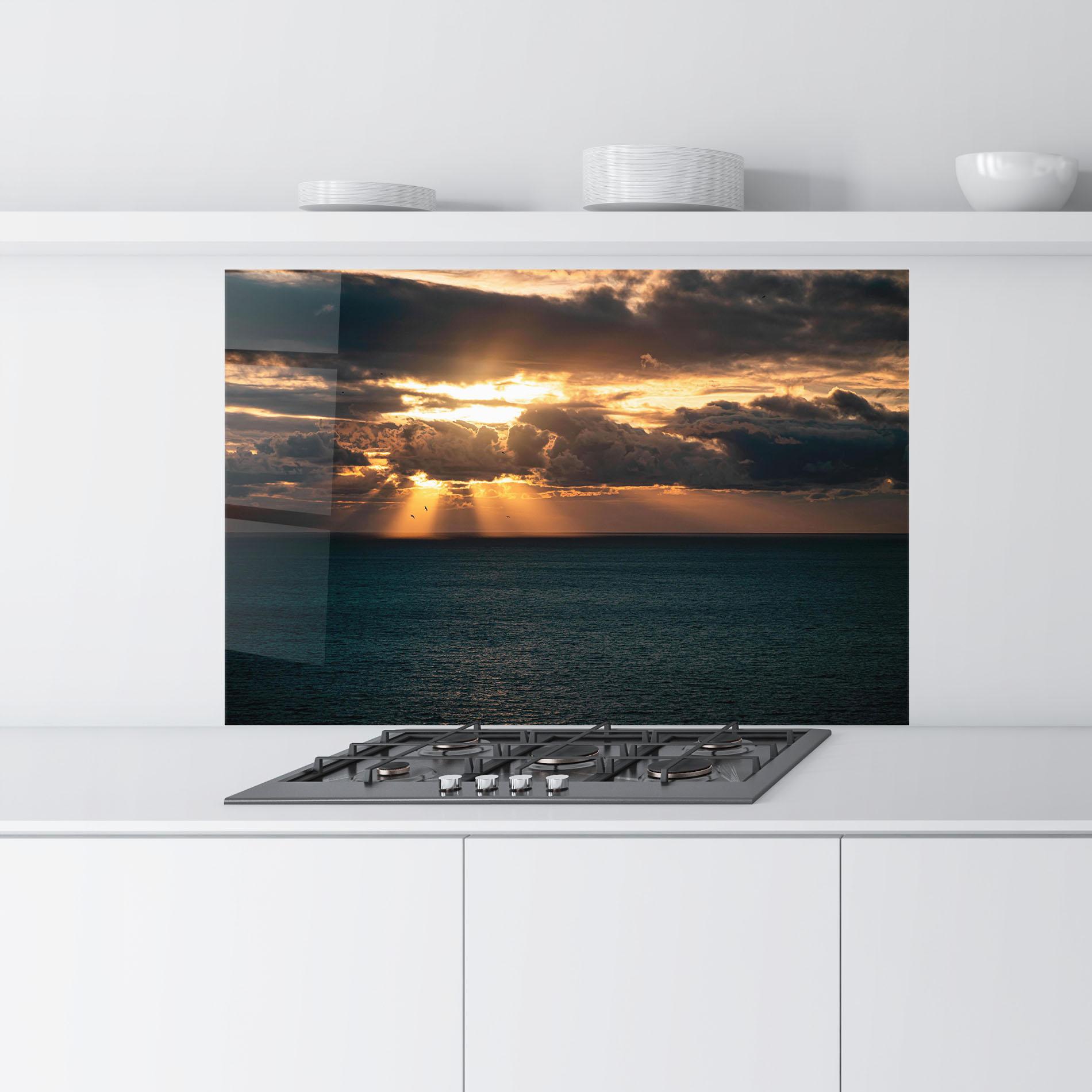 Küchenrückwand Glas Cloudy Sunrise mockup 9