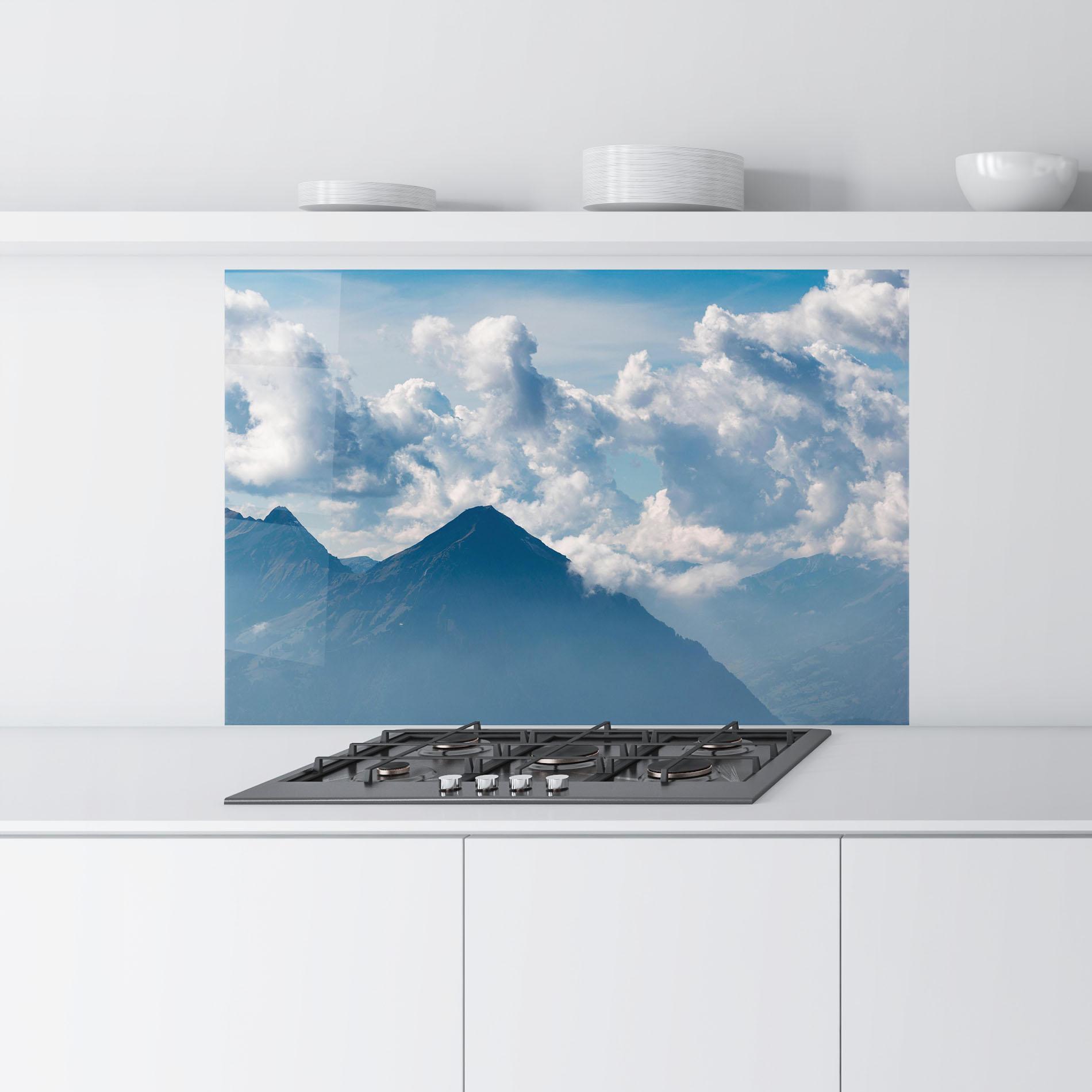 Küchenrückwand Glas Cloudy View Mountain mockup 9