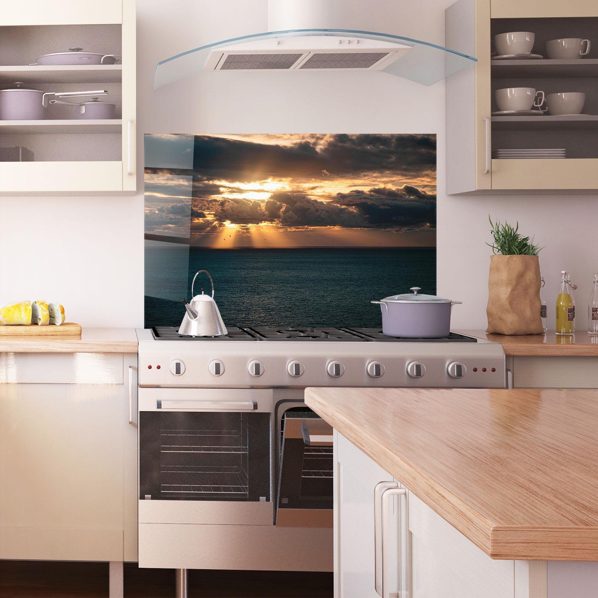 Küchenrückwand Glas Cloudy Sunrise mockup 1