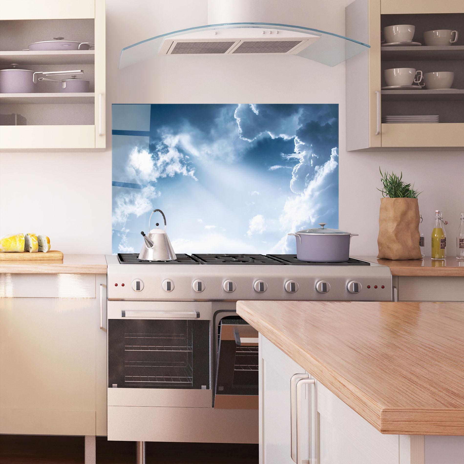 Küchenrückwand Glas Dark Blue Sky mockup 1