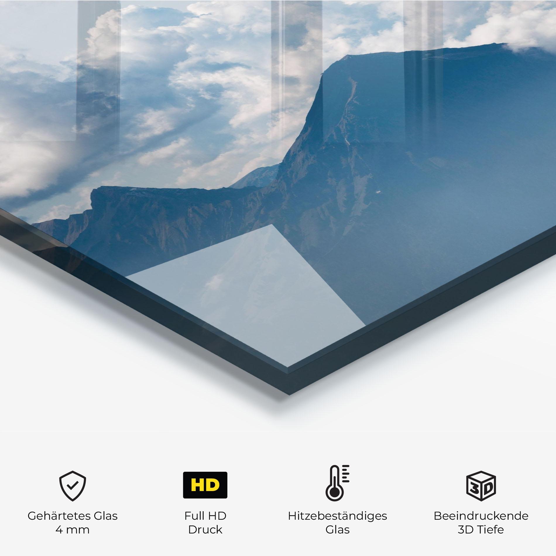Küchenrückwand Glas Cloudy View Mountain mockup 2